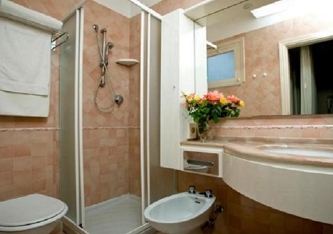Bathroom in Hotel Ida