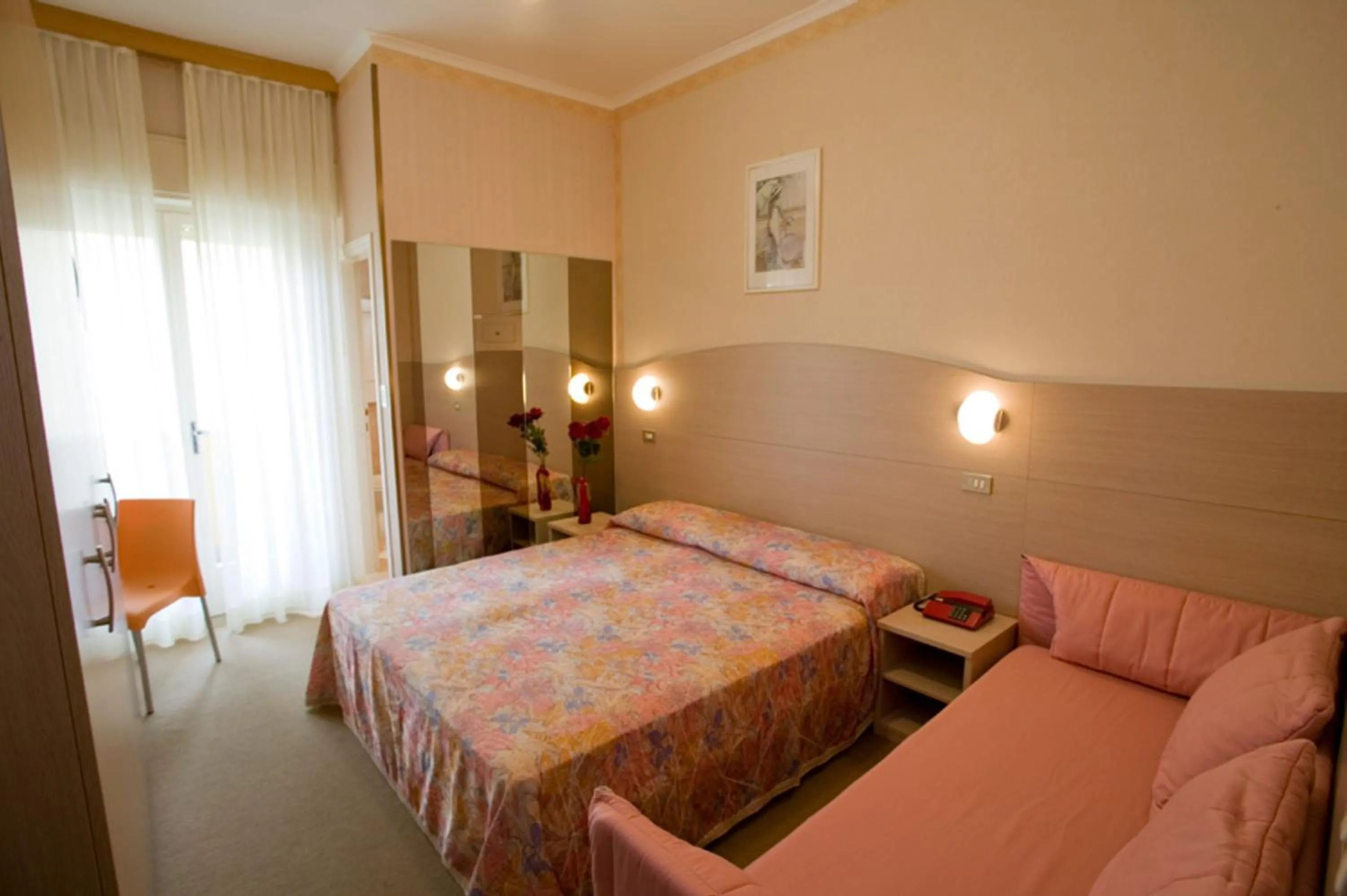 Photo of the whole room, Bed in Hotel Ida