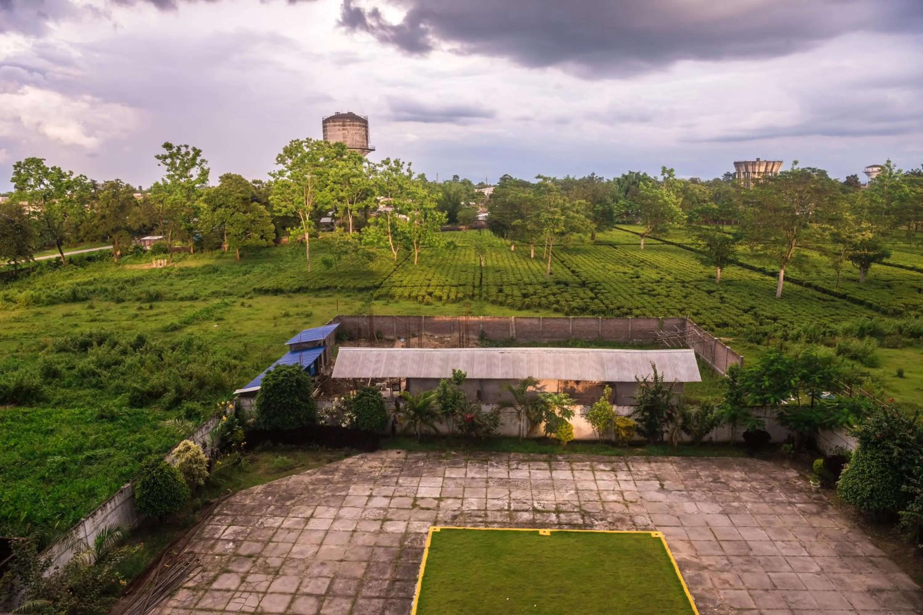 Garden view in Hotel Aatreyee