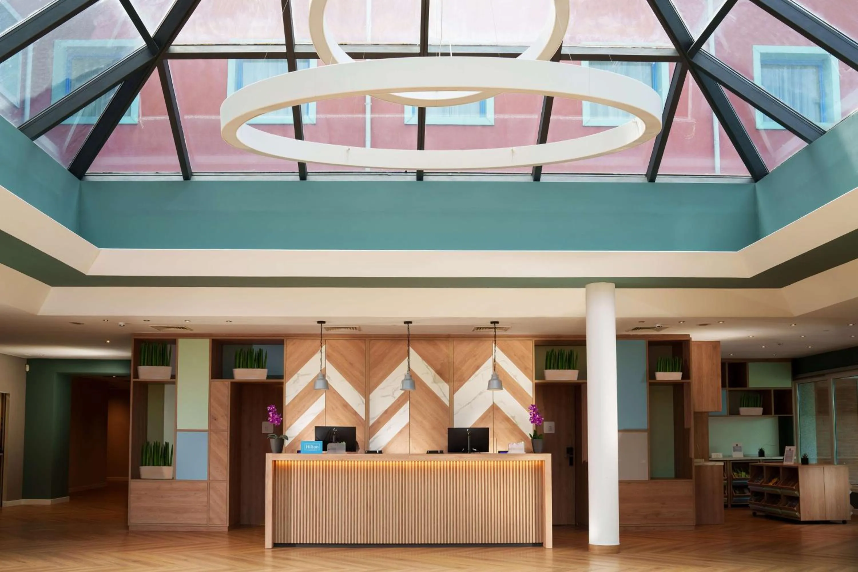 Lobby or reception in Hilton Garden Inn Milan Malpensa