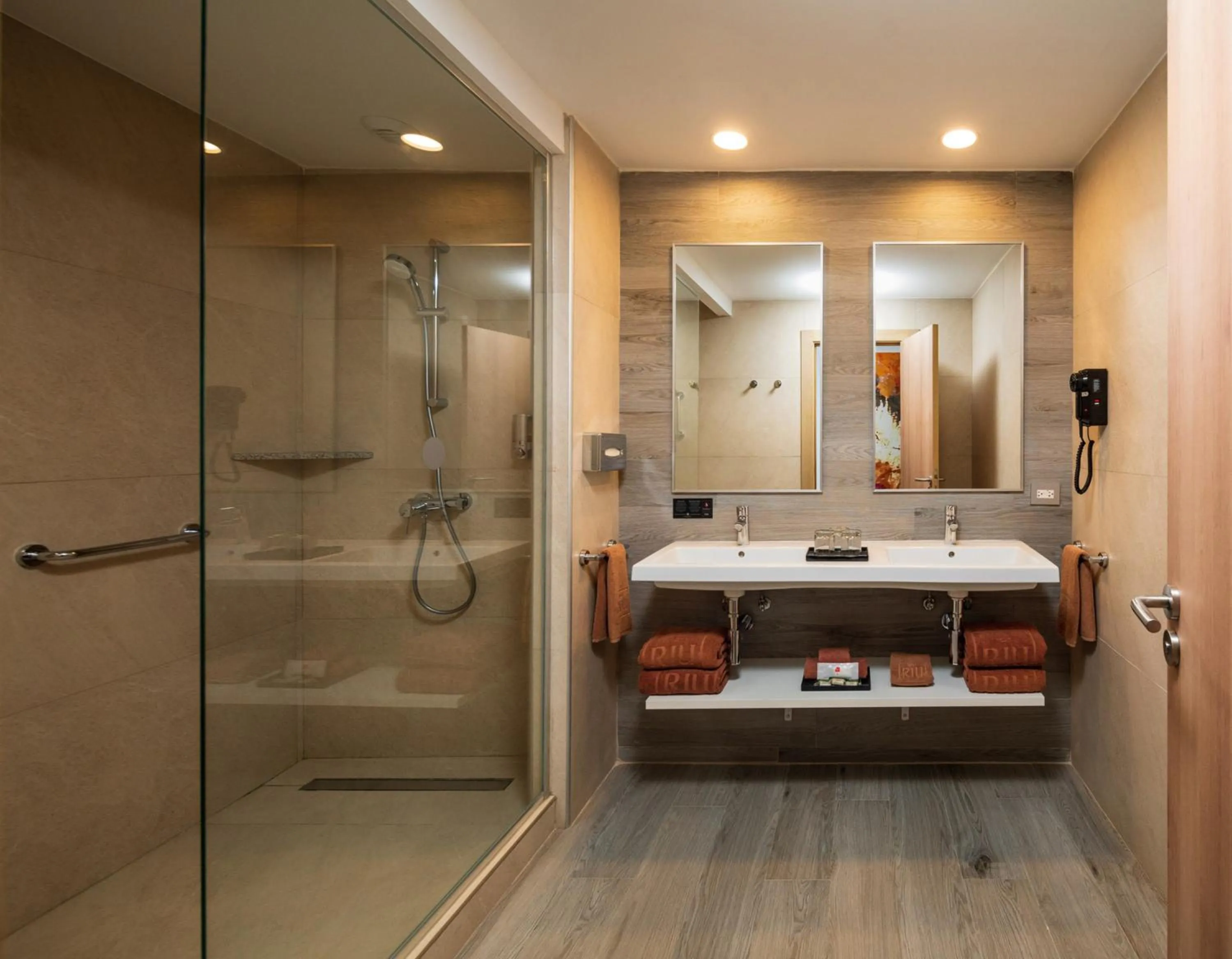 Shower in Riu Ocho Rios - All Inclusive