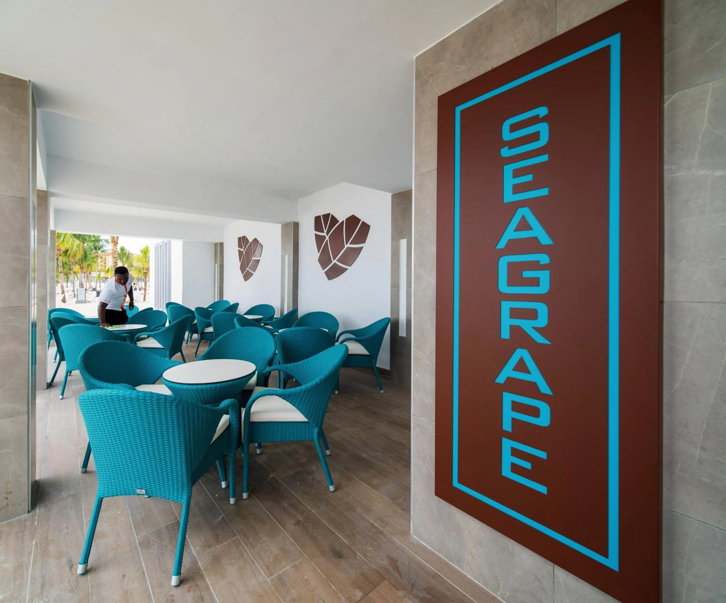 Lounge or bar in Riu Ocho Rios - All Inclusive