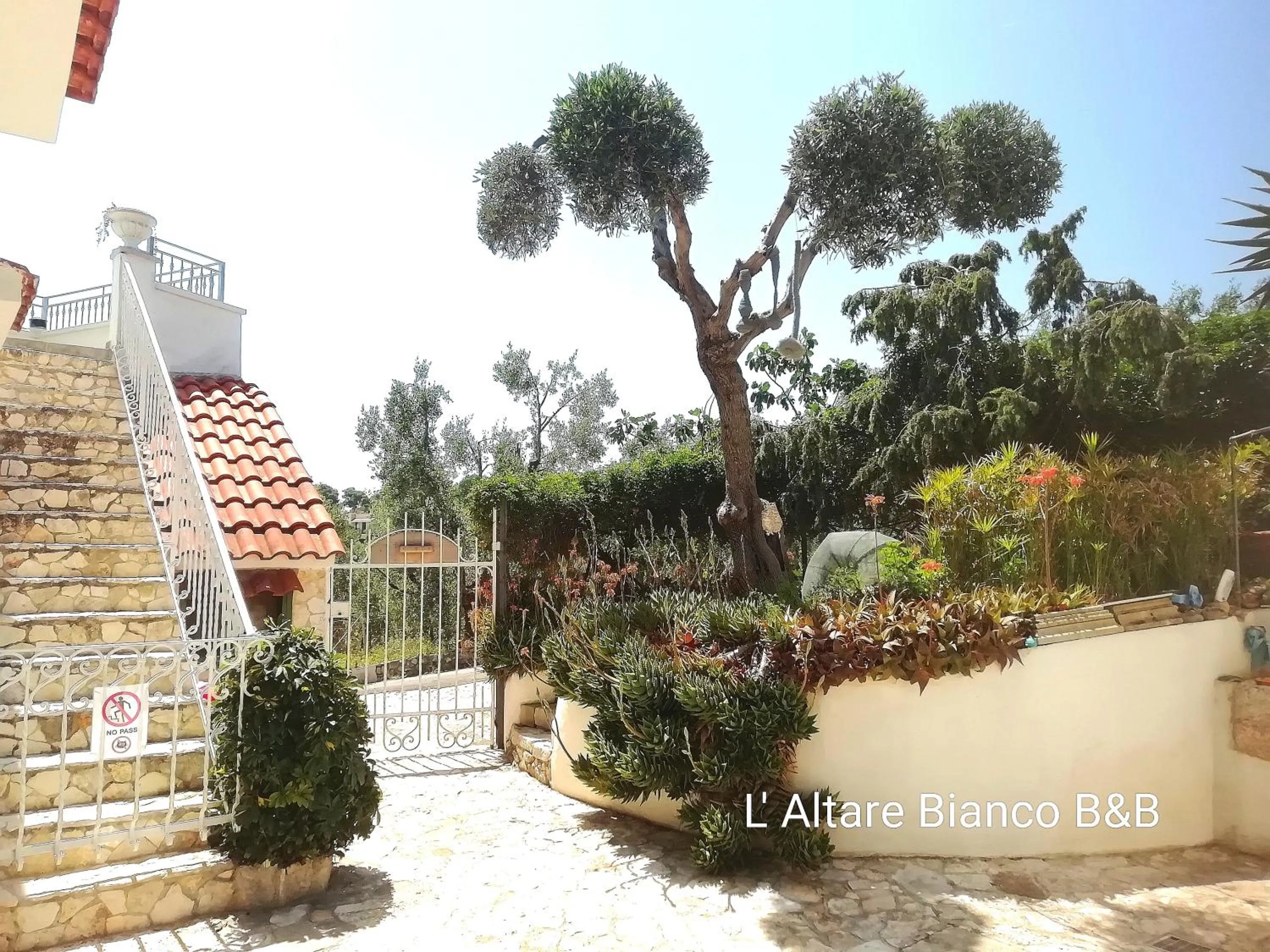 Garden in B&B L'Altare Bianco