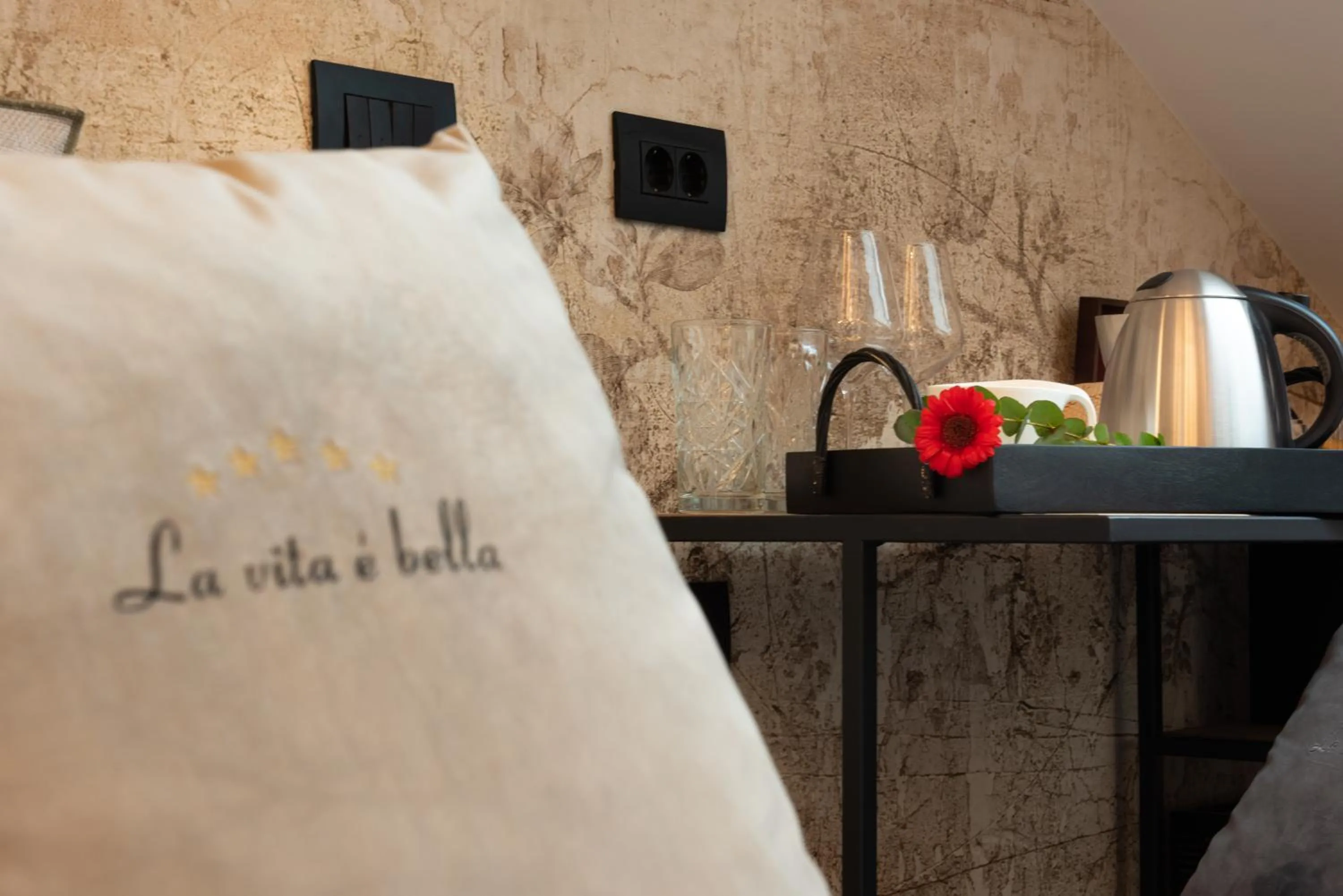 Decorative detail in La Vita e Bella V