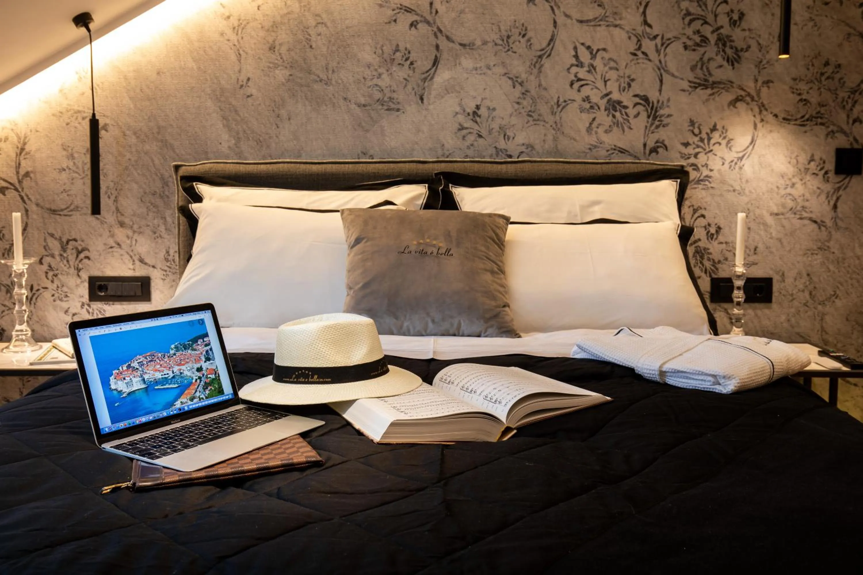 Bed in La Vita e Bella V