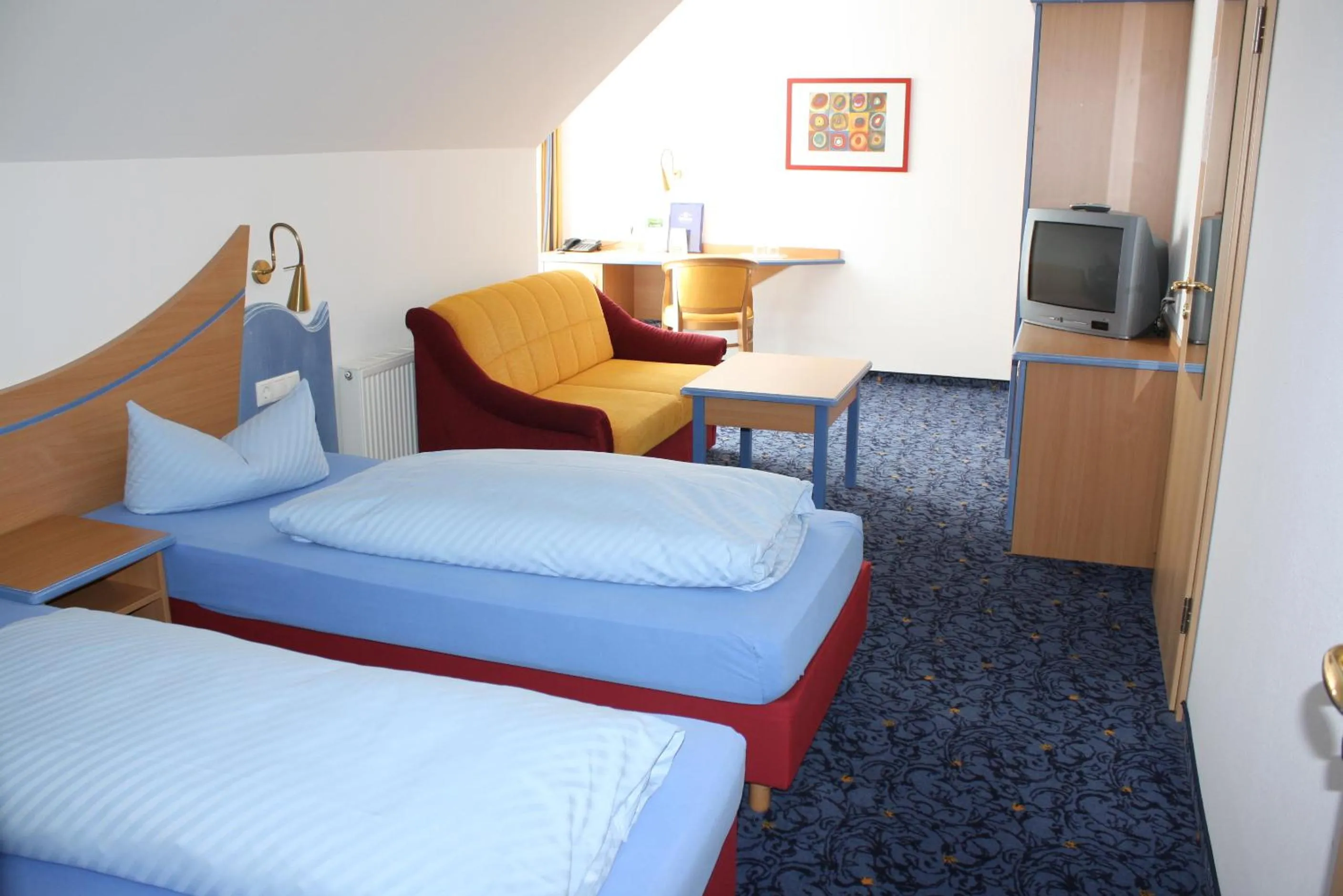 Photo of the whole room, Bed in Hotel Waldhorn