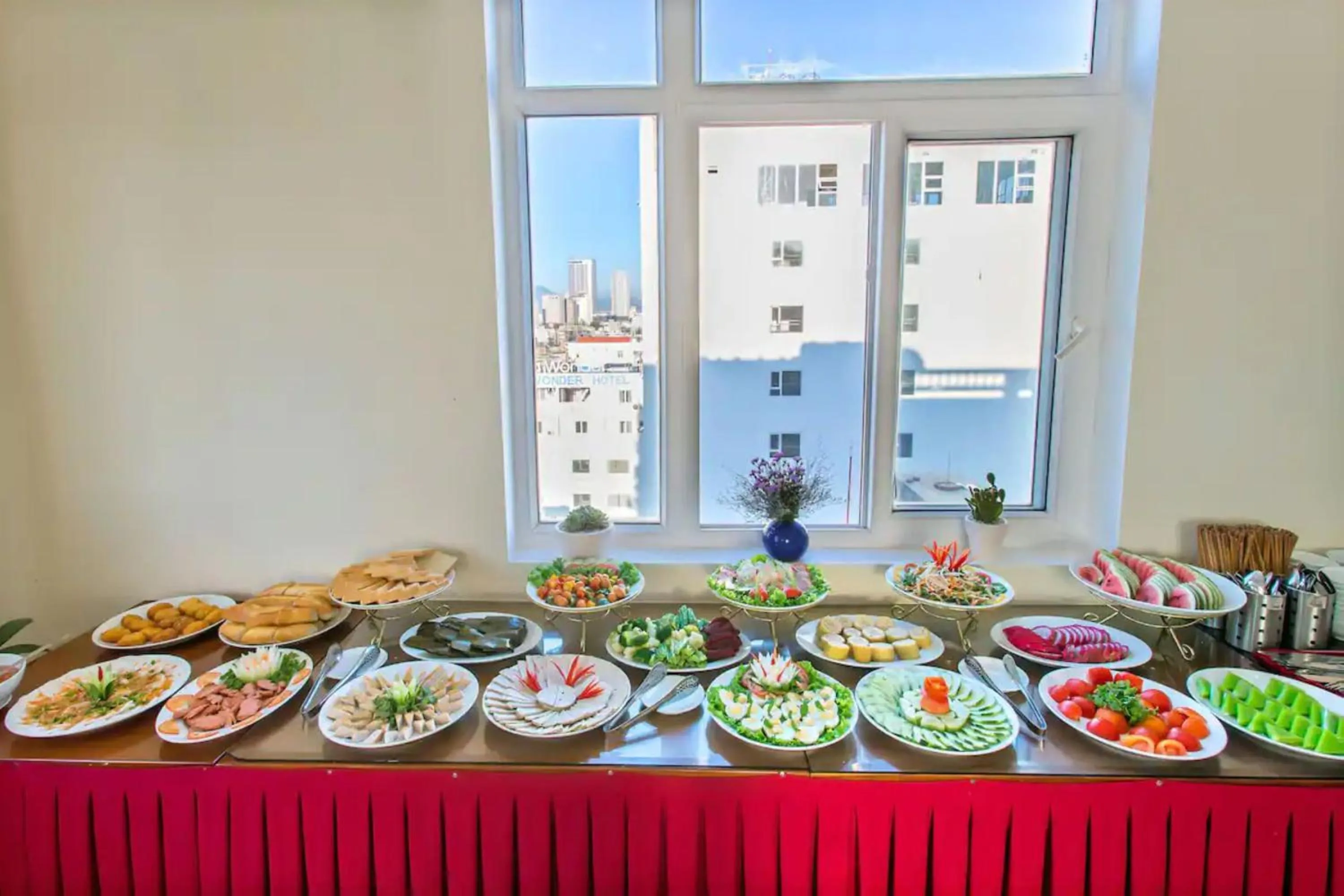 Food in Sunview Beach Hotel Danang