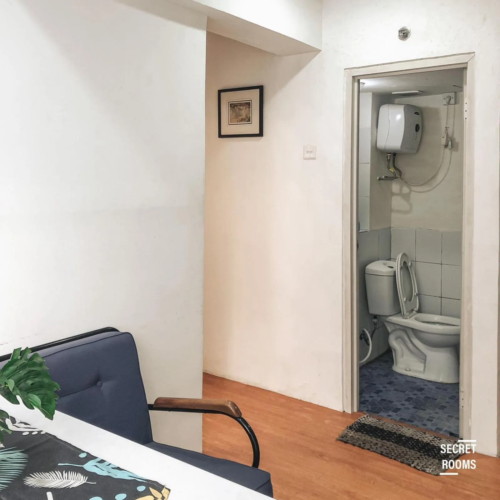 Living room in The Jarrdin Apartement by Secret Rooms