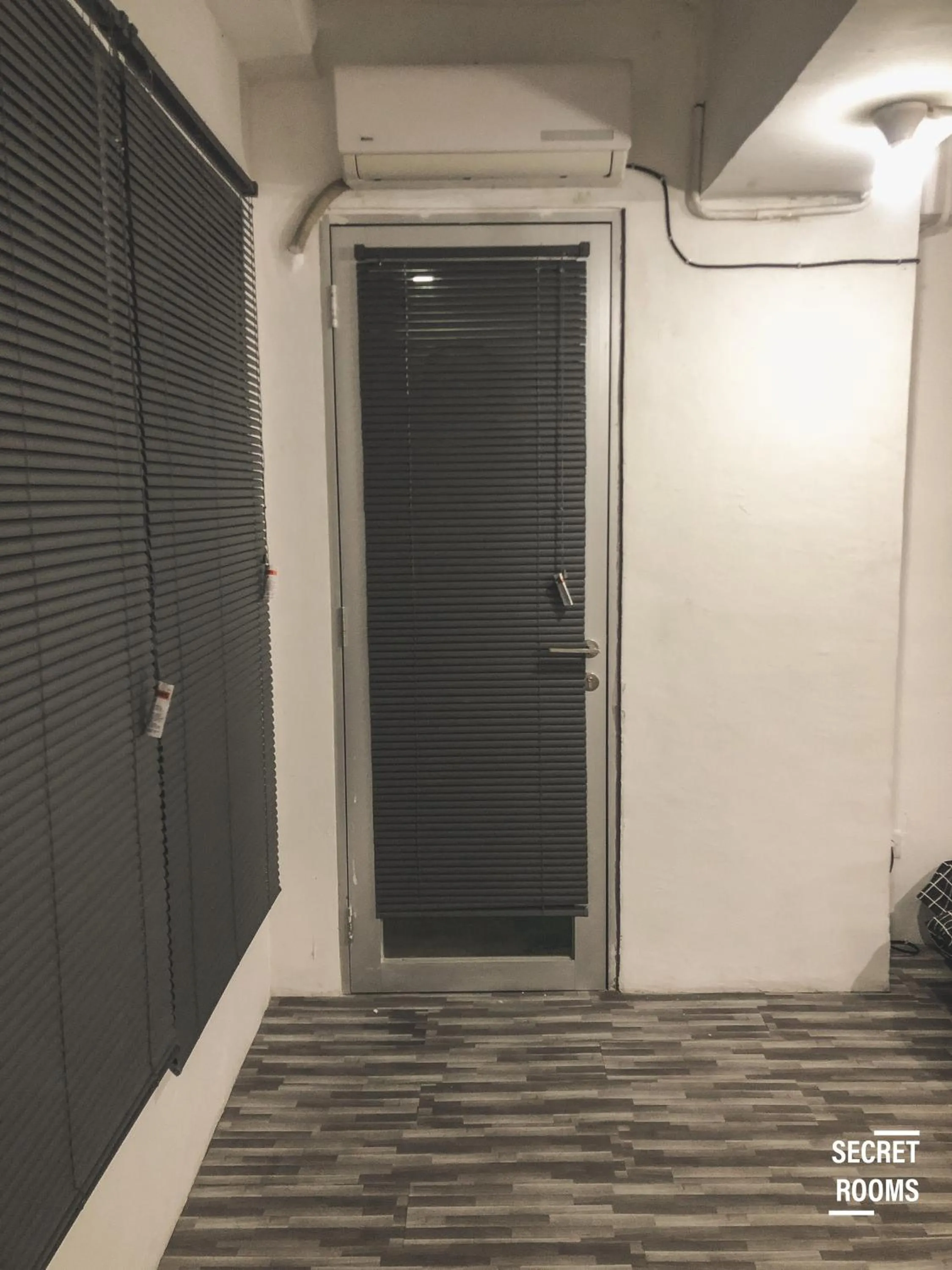 Balcony/Terrace in The Jarrdin Apartement by Secret Rooms