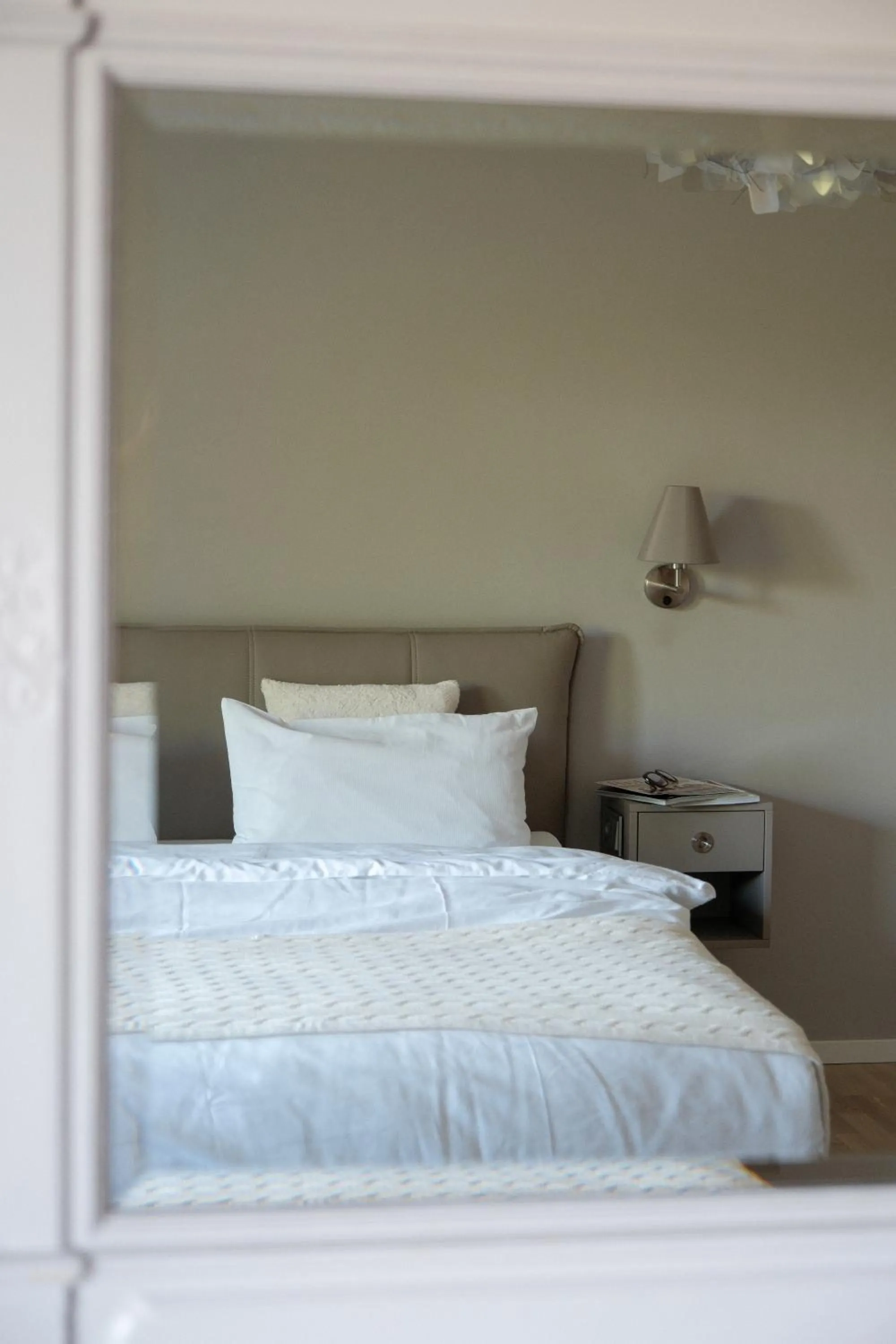 Bed in Hotel-Restaurant Kreuzberghof Tagungs- und Veranstaltungshotel