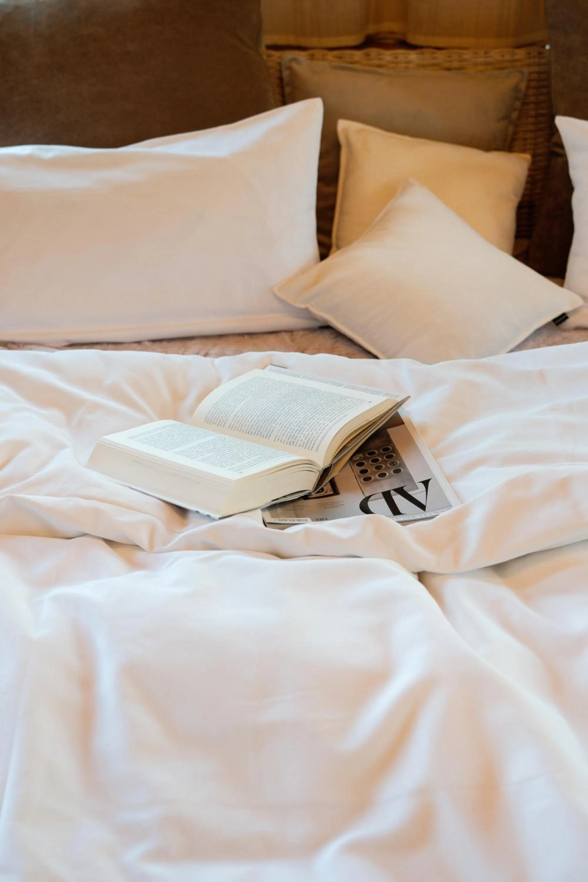 Bed in Hotel-Restaurant Kreuzberghof Tagungs- und Veranstaltungshotel