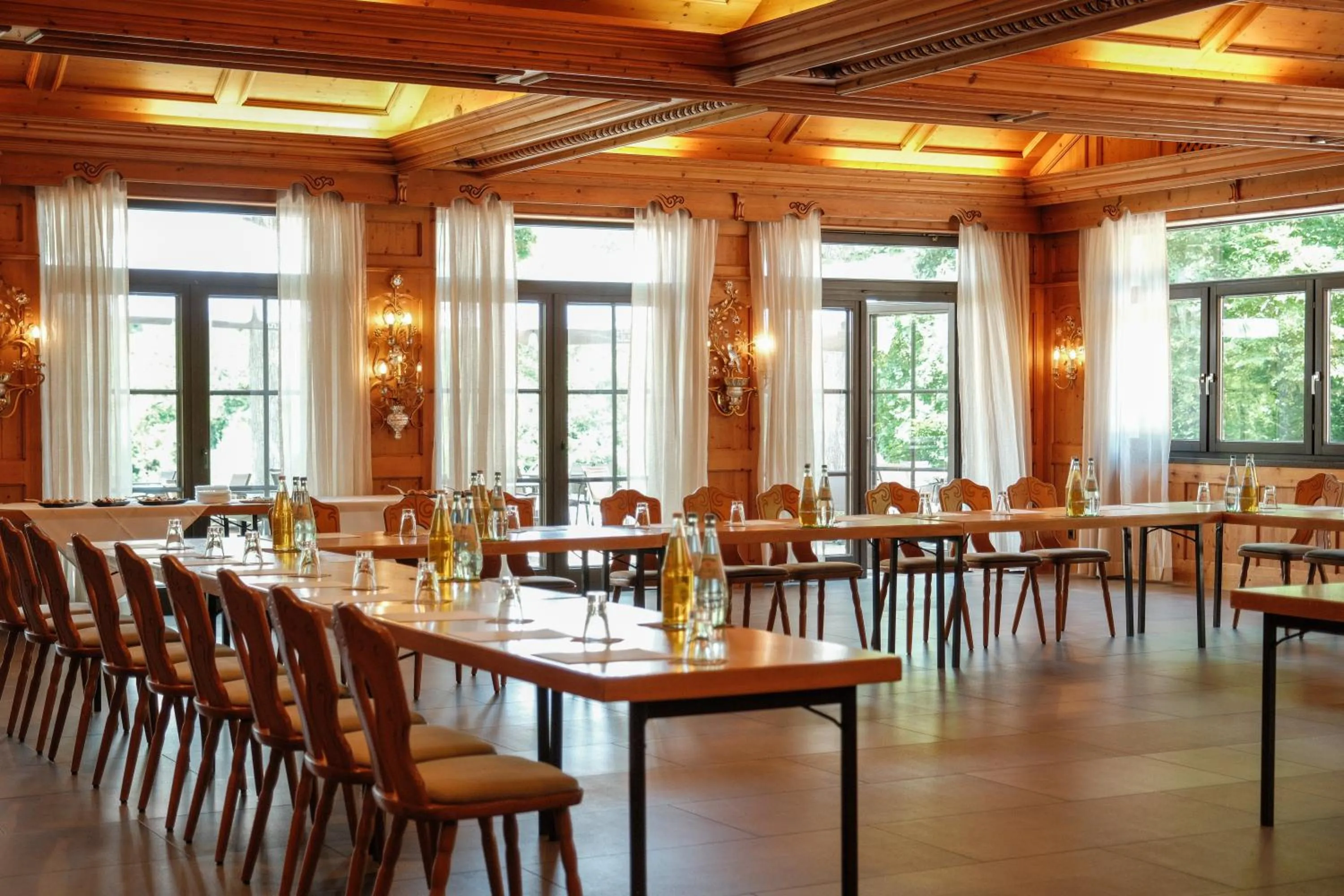 Restaurant/places to eat in Hotel-Restaurant Kreuzberghof Tagungs- und Veranstaltungshotel