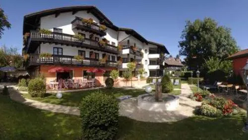 Summer in Hotel Hirsch