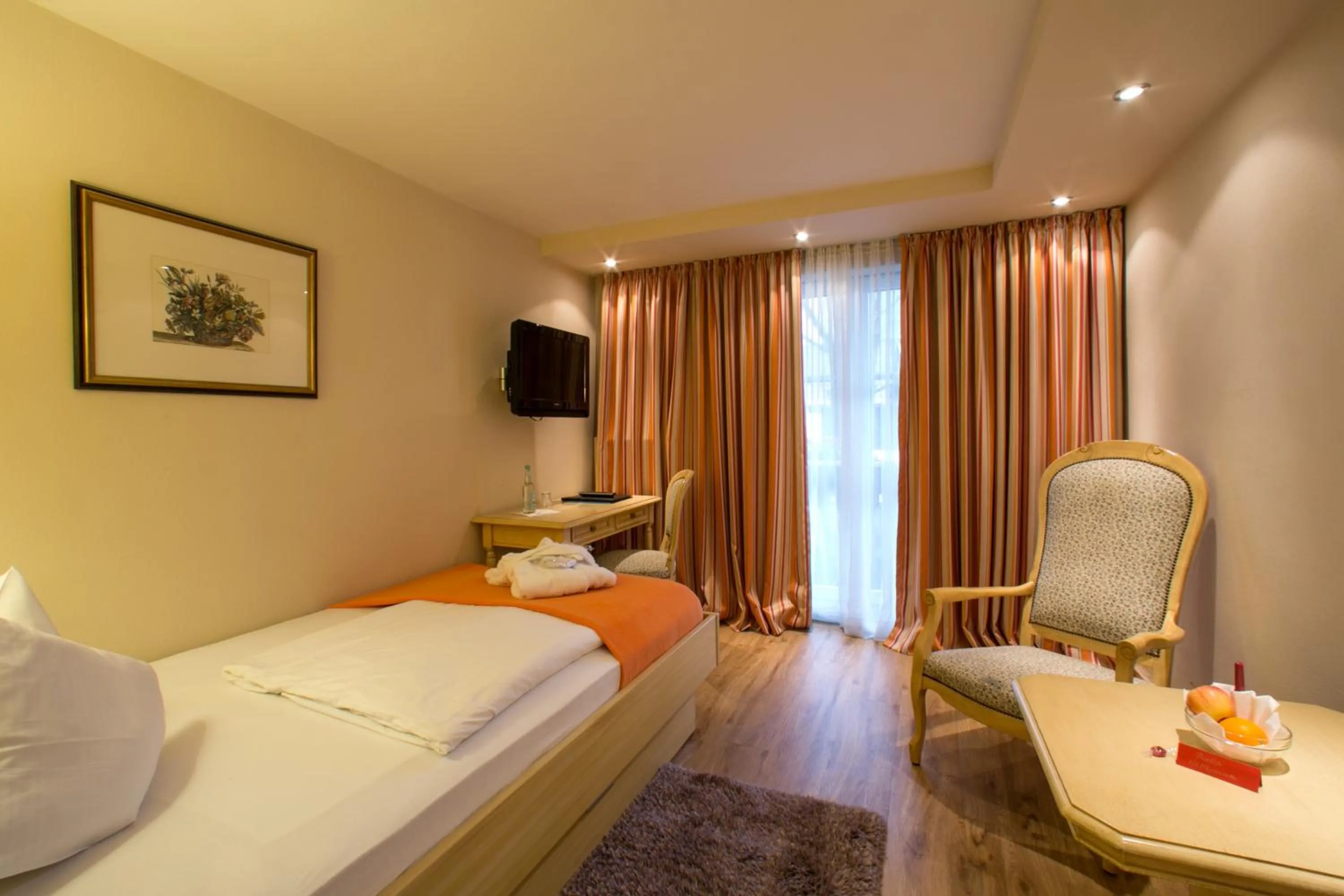 Photo of the whole room, Bed in Hotel Hirsch