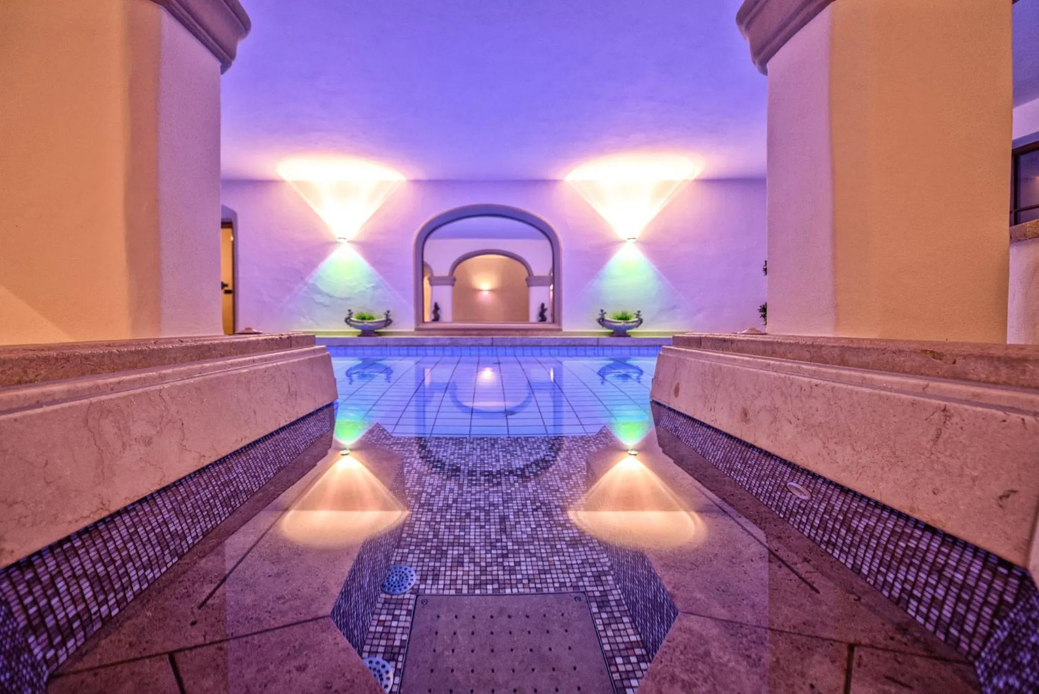 Swimming pool in Hotel Hirsch