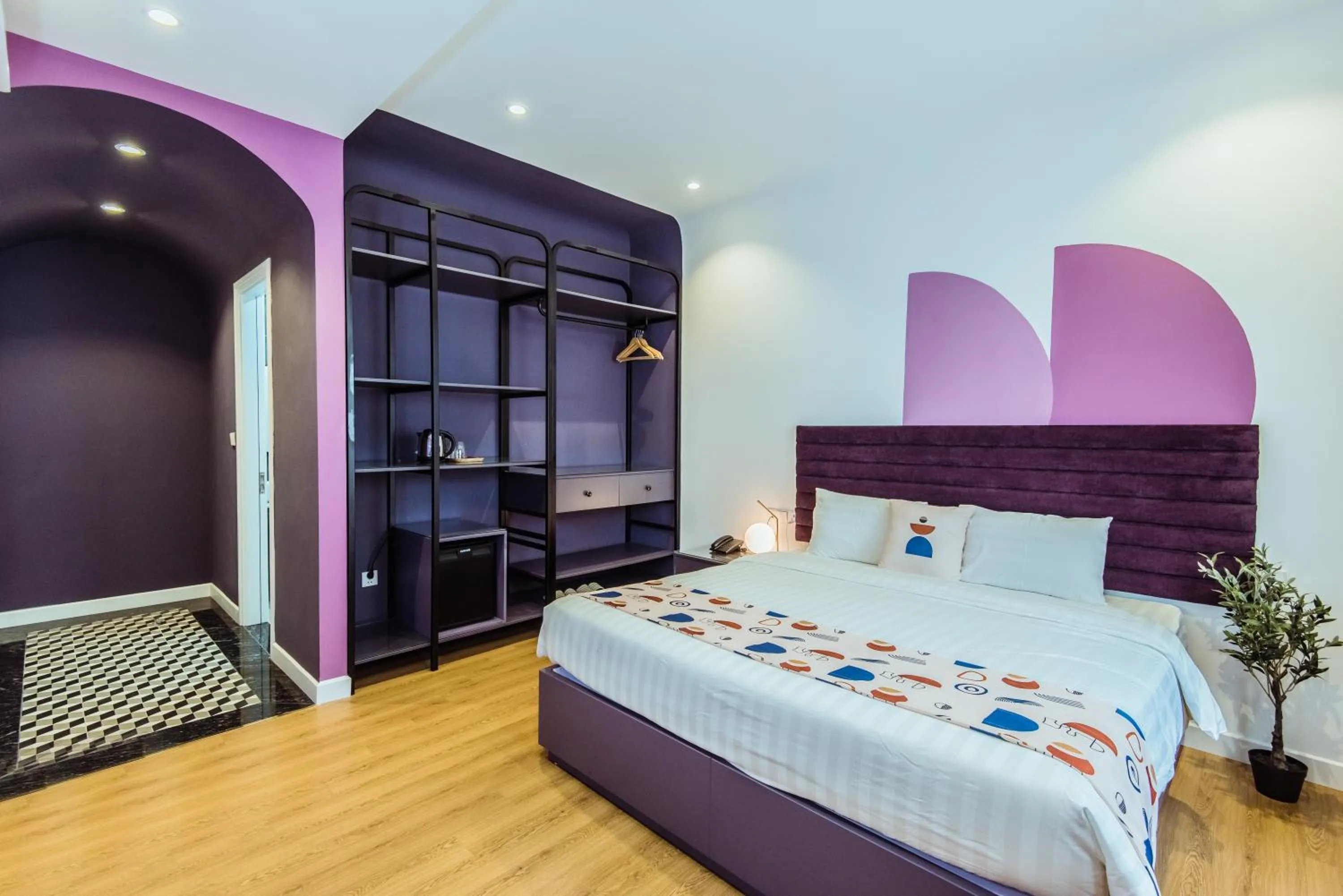 Photo of the whole room, Bed in Palette Collect's Boutique Hotel Ha Long