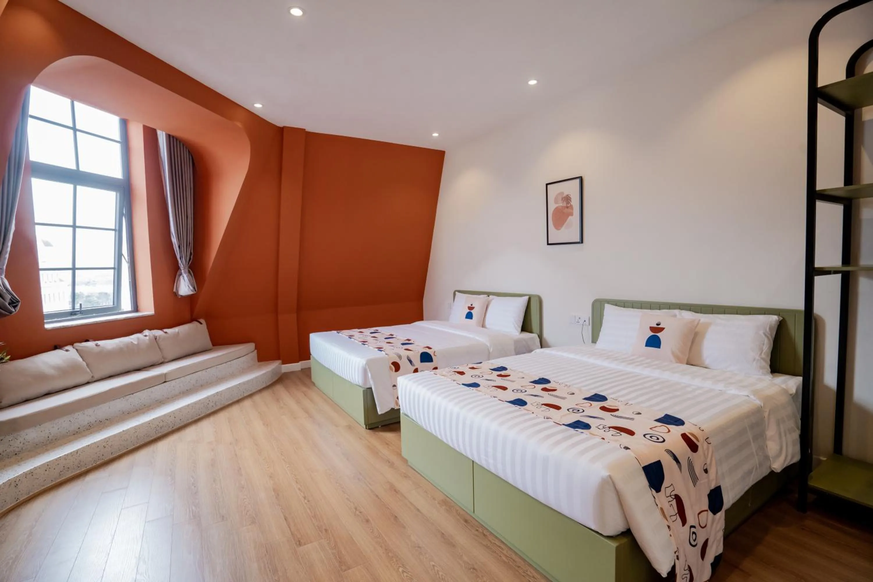 Photo of the whole room, Bed in Palette Collect's Boutique Hotel Ha Long