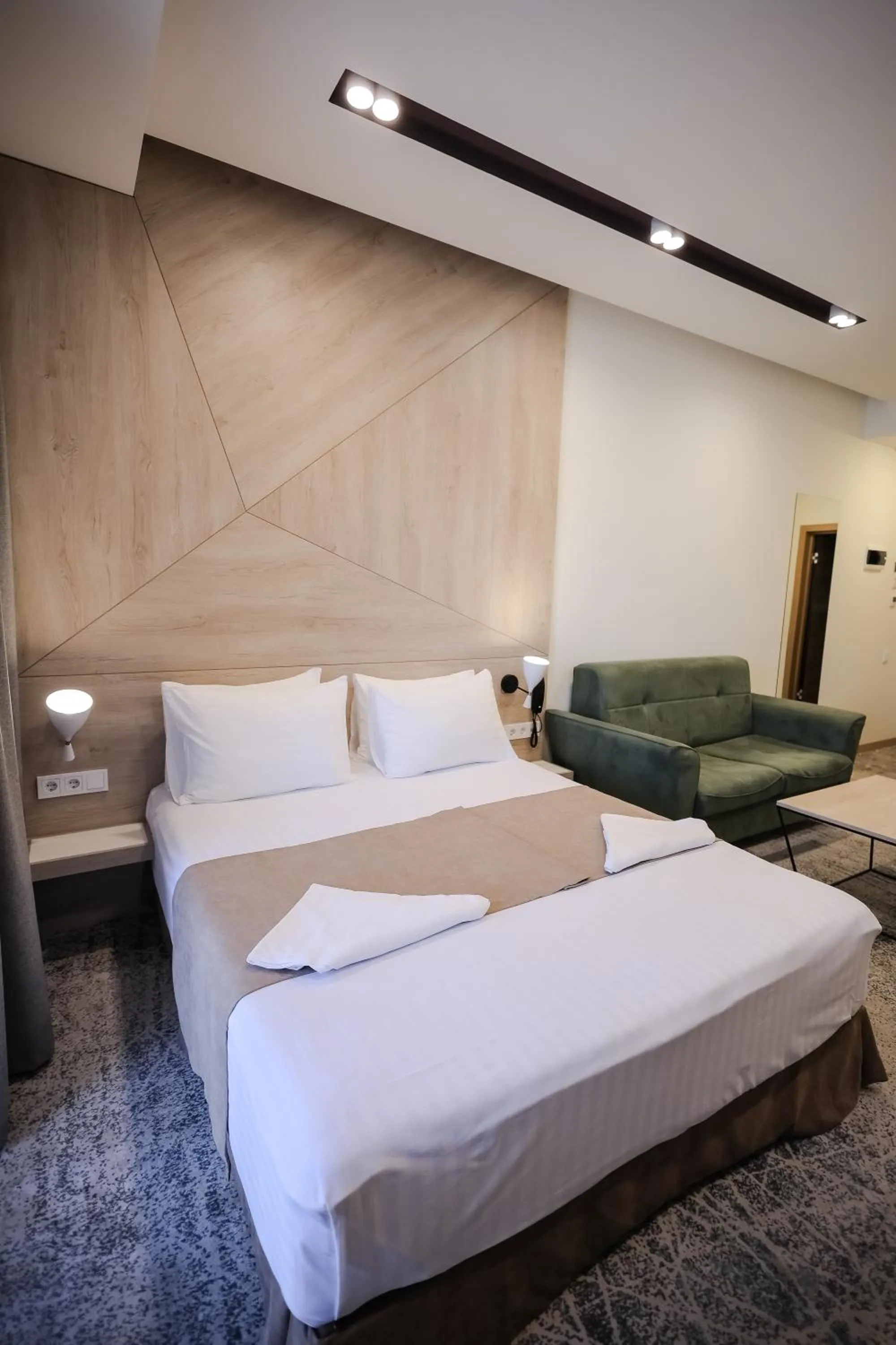 Photo of the whole room, Bed in Rooftop Apart-Hotel