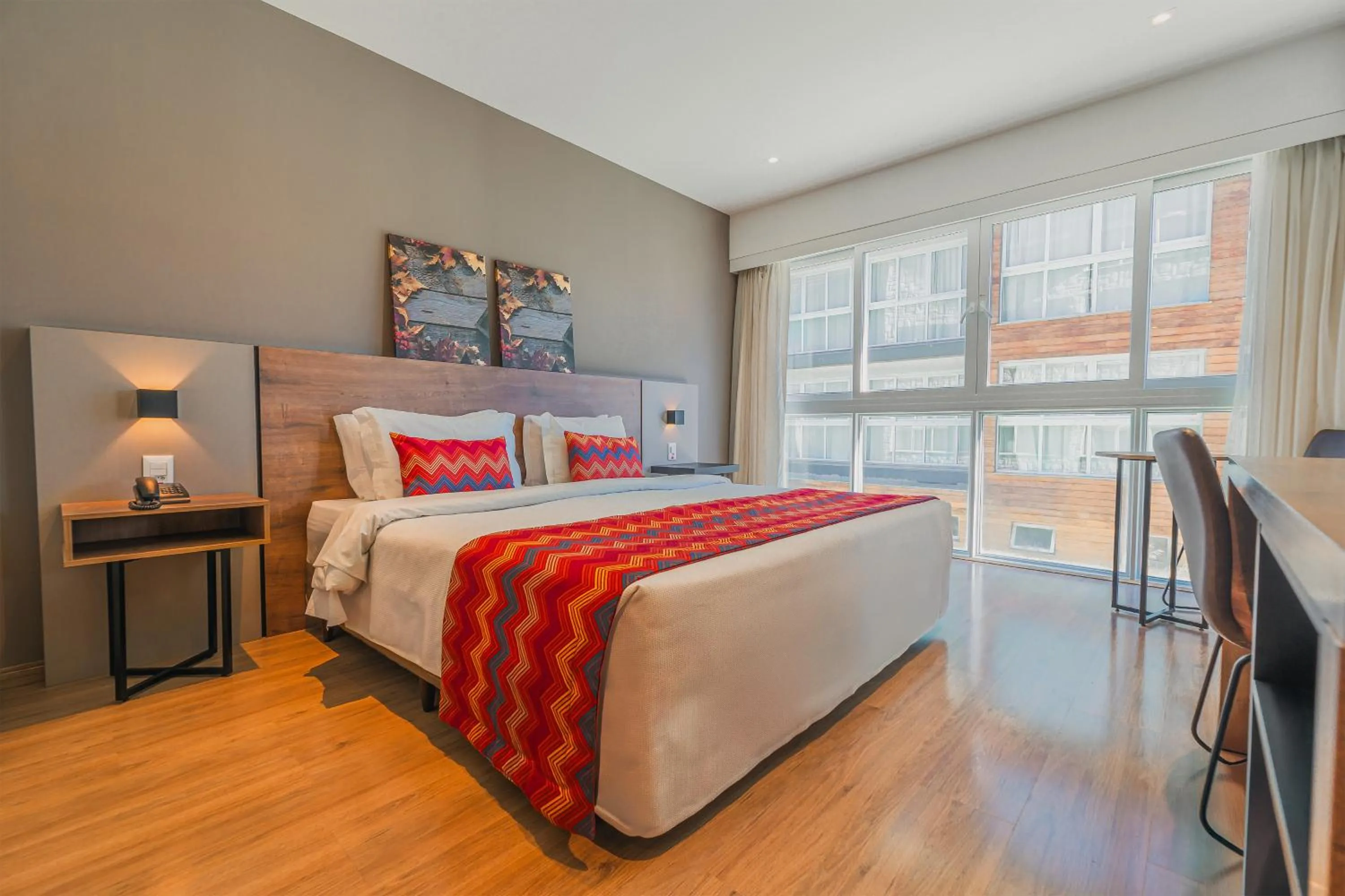 Bedroom, Bed in Laghetto Stilo Vita