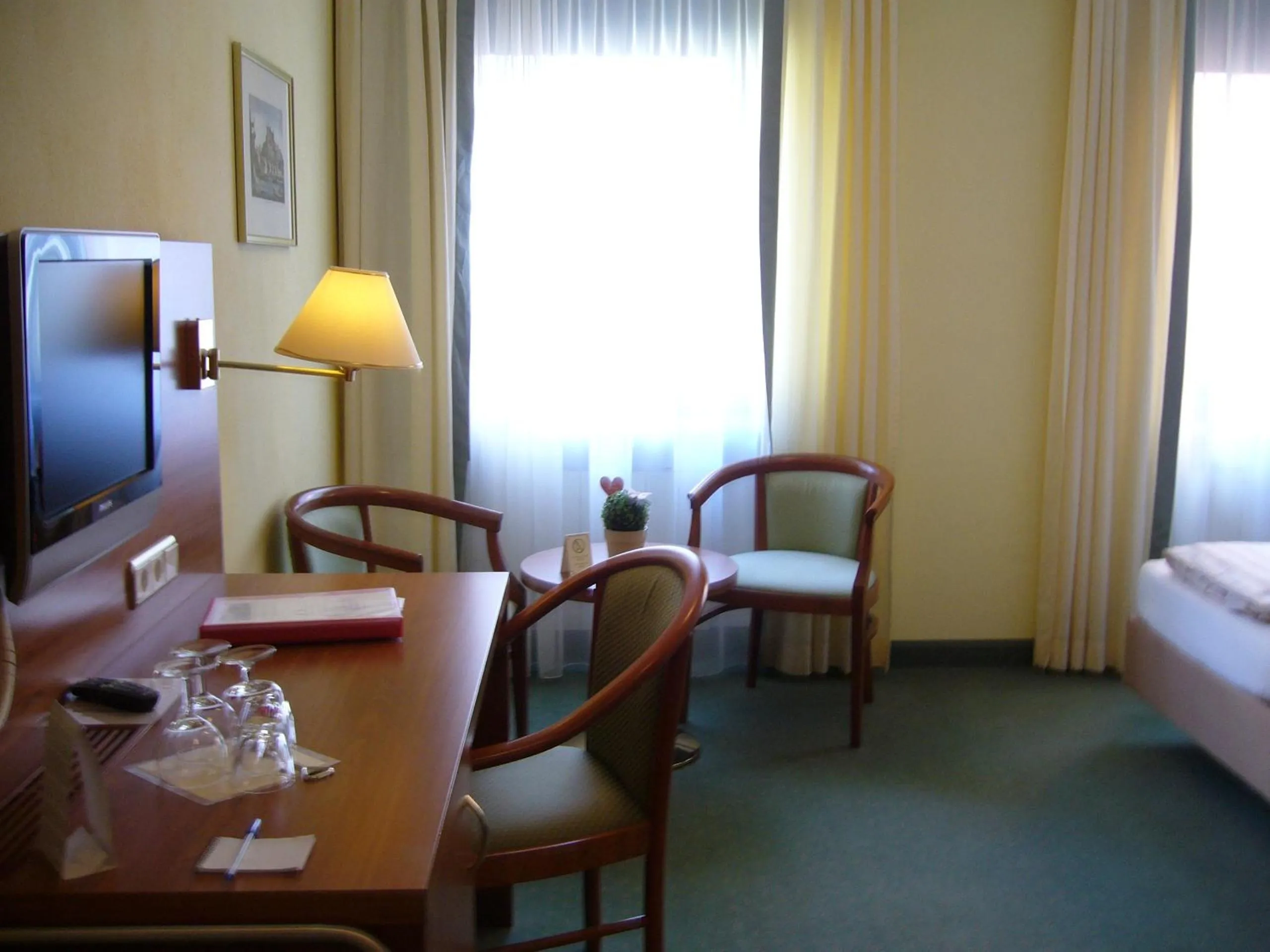 TV and multimedia, Bed in Hotel Alter Kranen