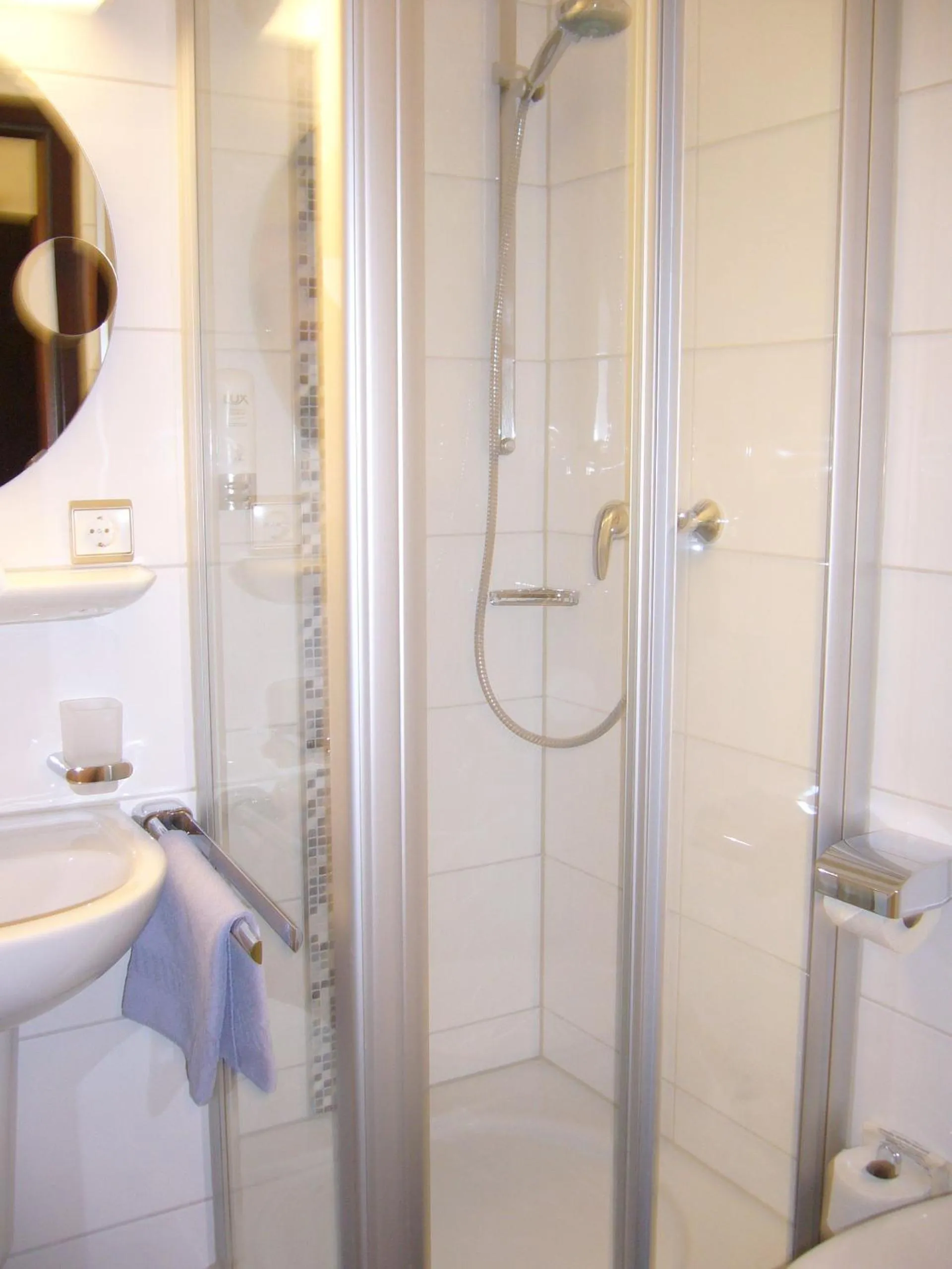 Bathroom in Hotel Alter Kranen