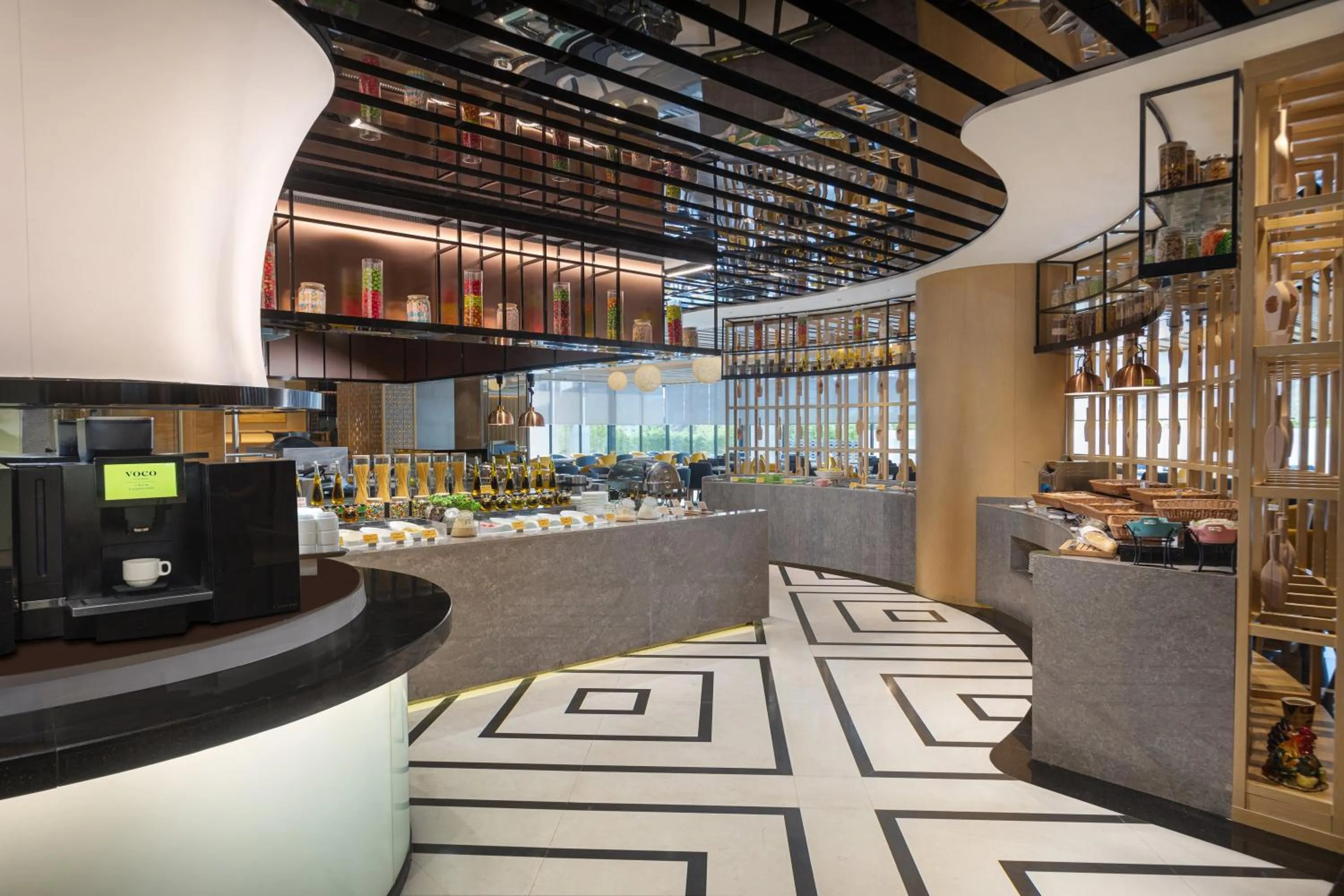 Restaurant/places to eat in voco Guangzhou Shifu by IHG