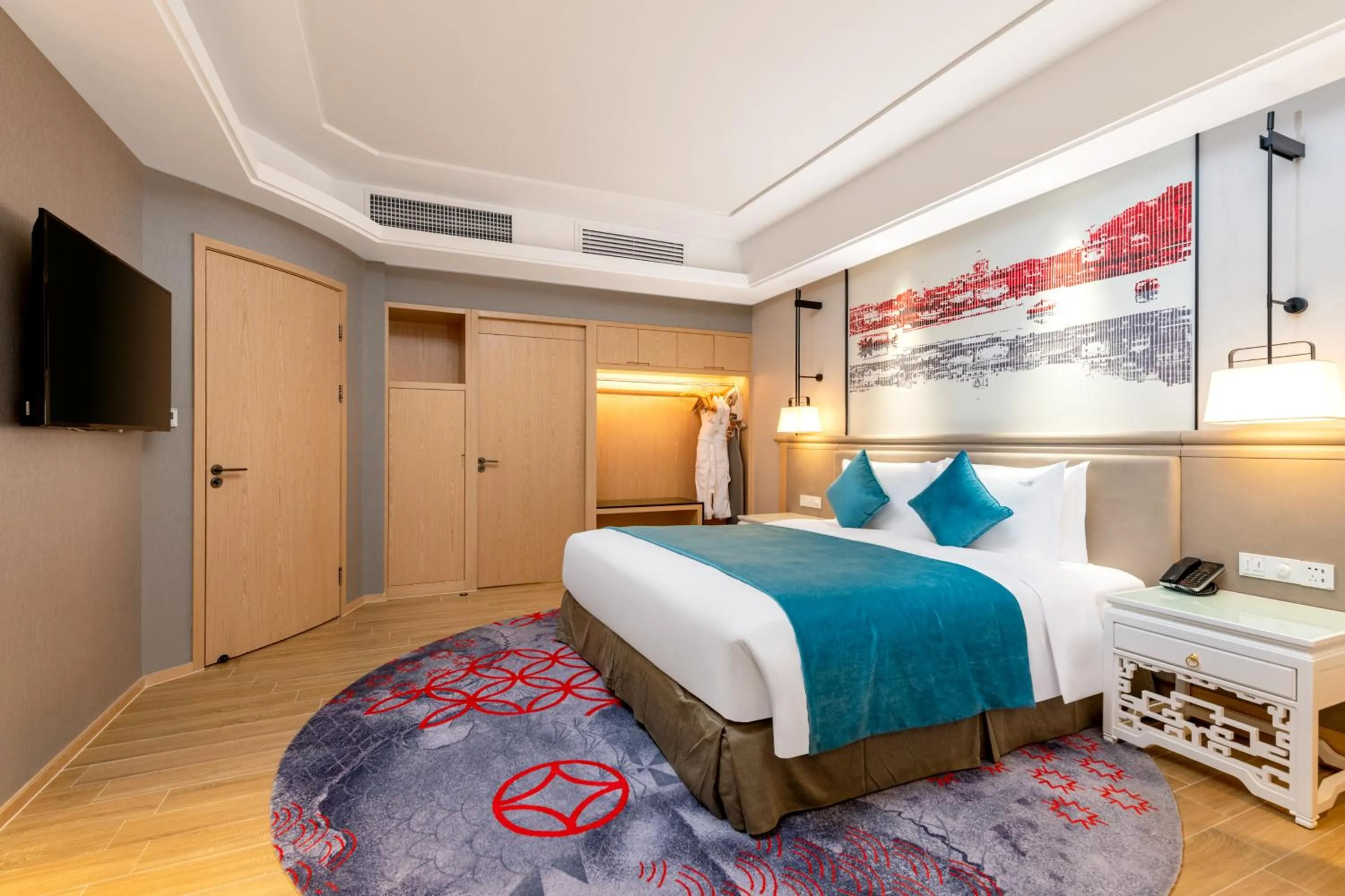 Bed in voco Guangzhou Shifu by IHG