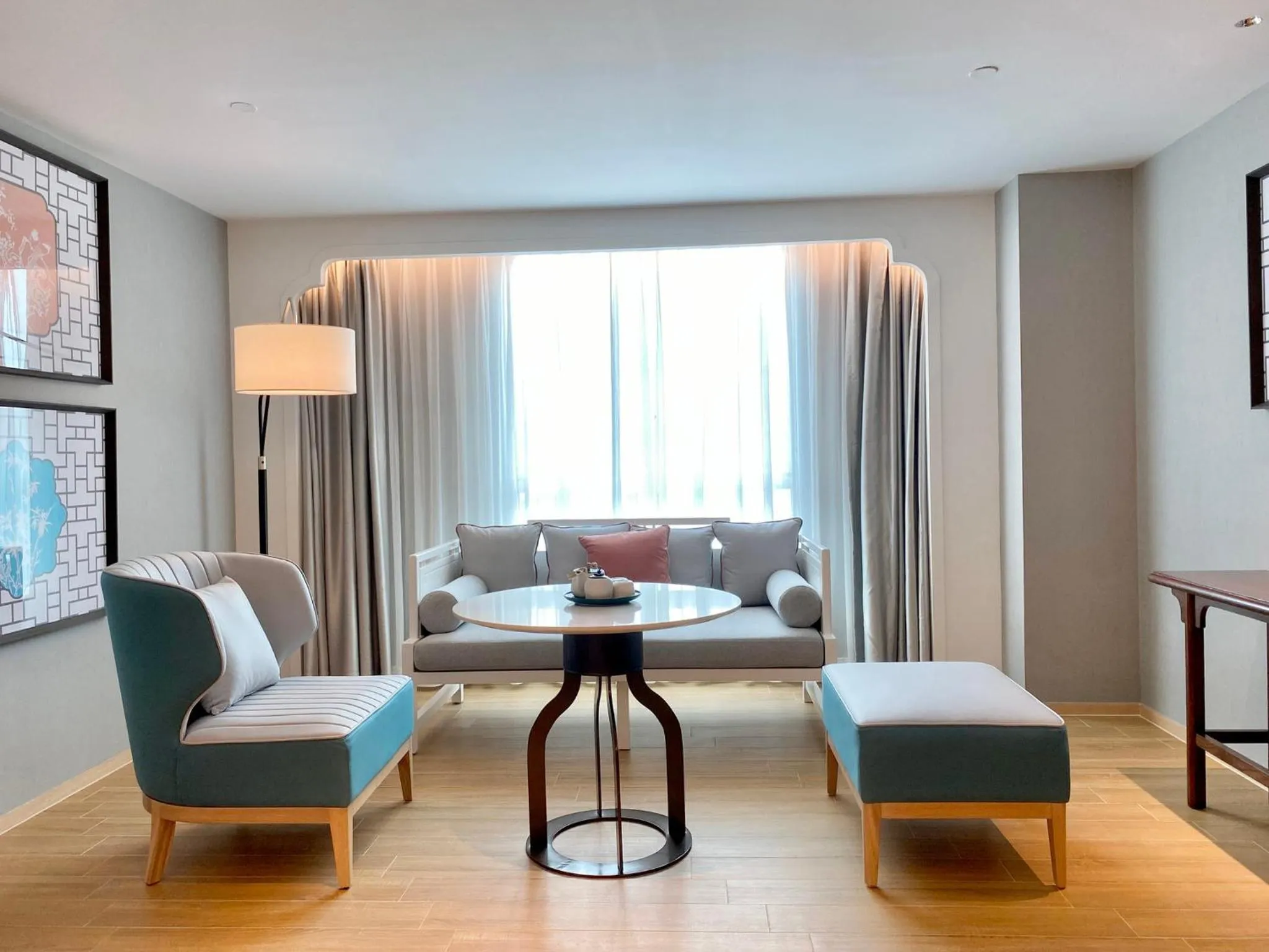 Photo of the whole room in voco Guangzhou Shifu by IHG