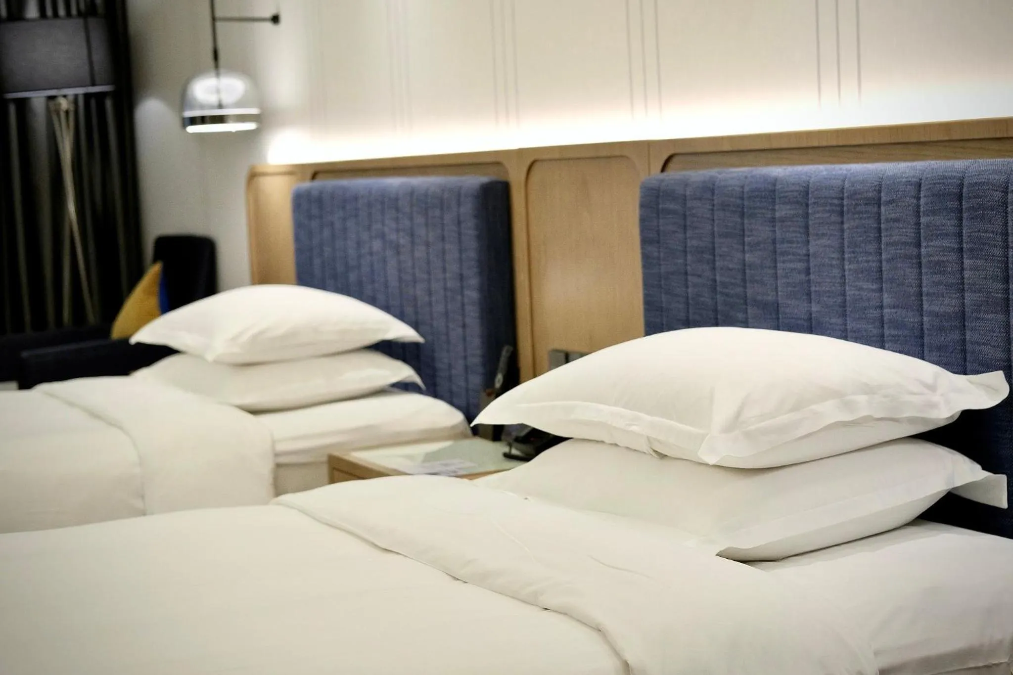 Photo of the whole room, Bed in voco Guangzhou Shifu by IHG