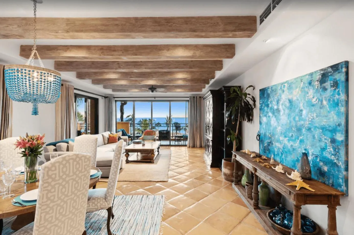 Best Executive-Style Luxury Residence on Property