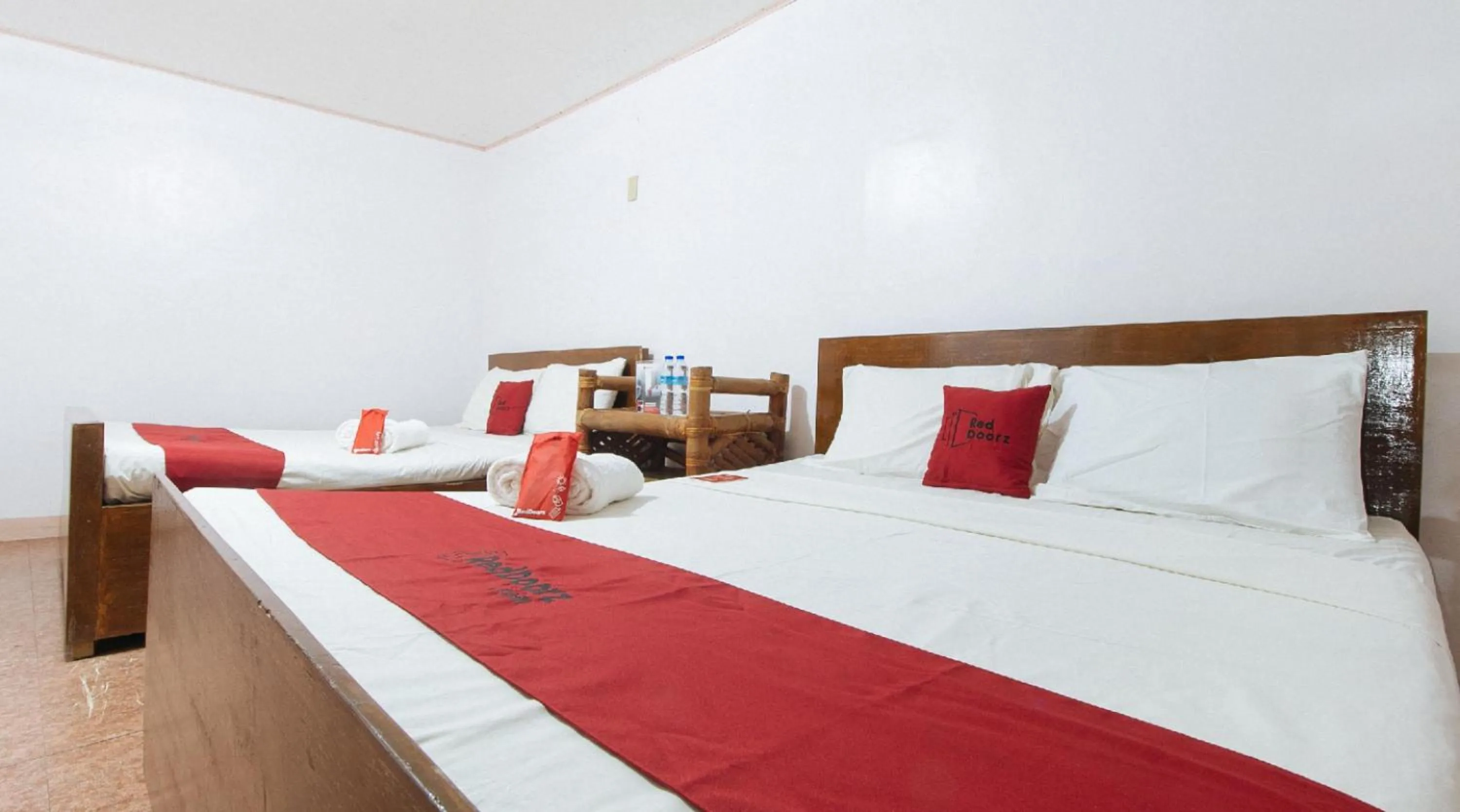 Bed in RedDoorz Hostel at Megans Paradisio Beach Resort