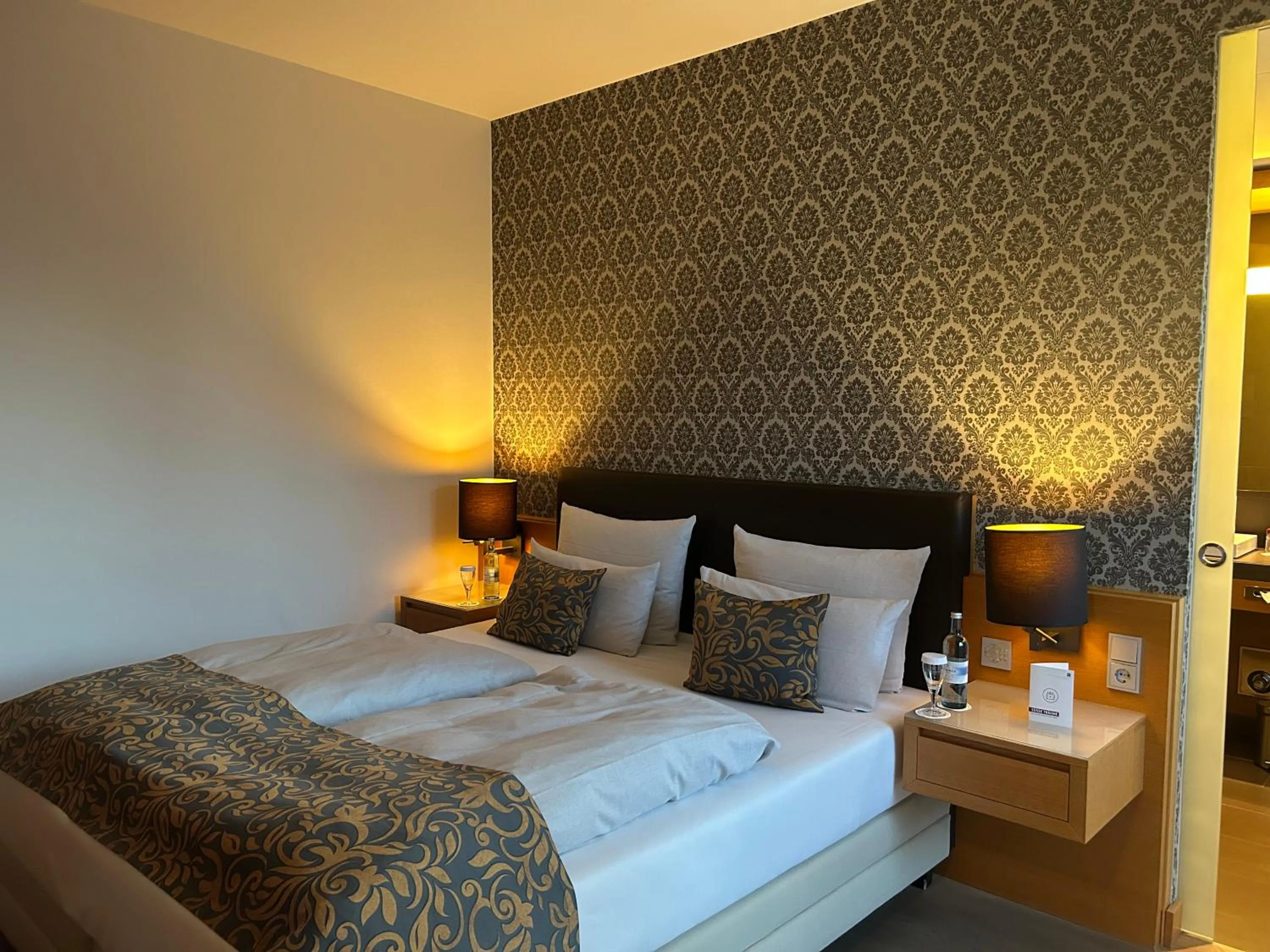 Photo of the whole room, Bed in Schlossgut Gross Schwansee