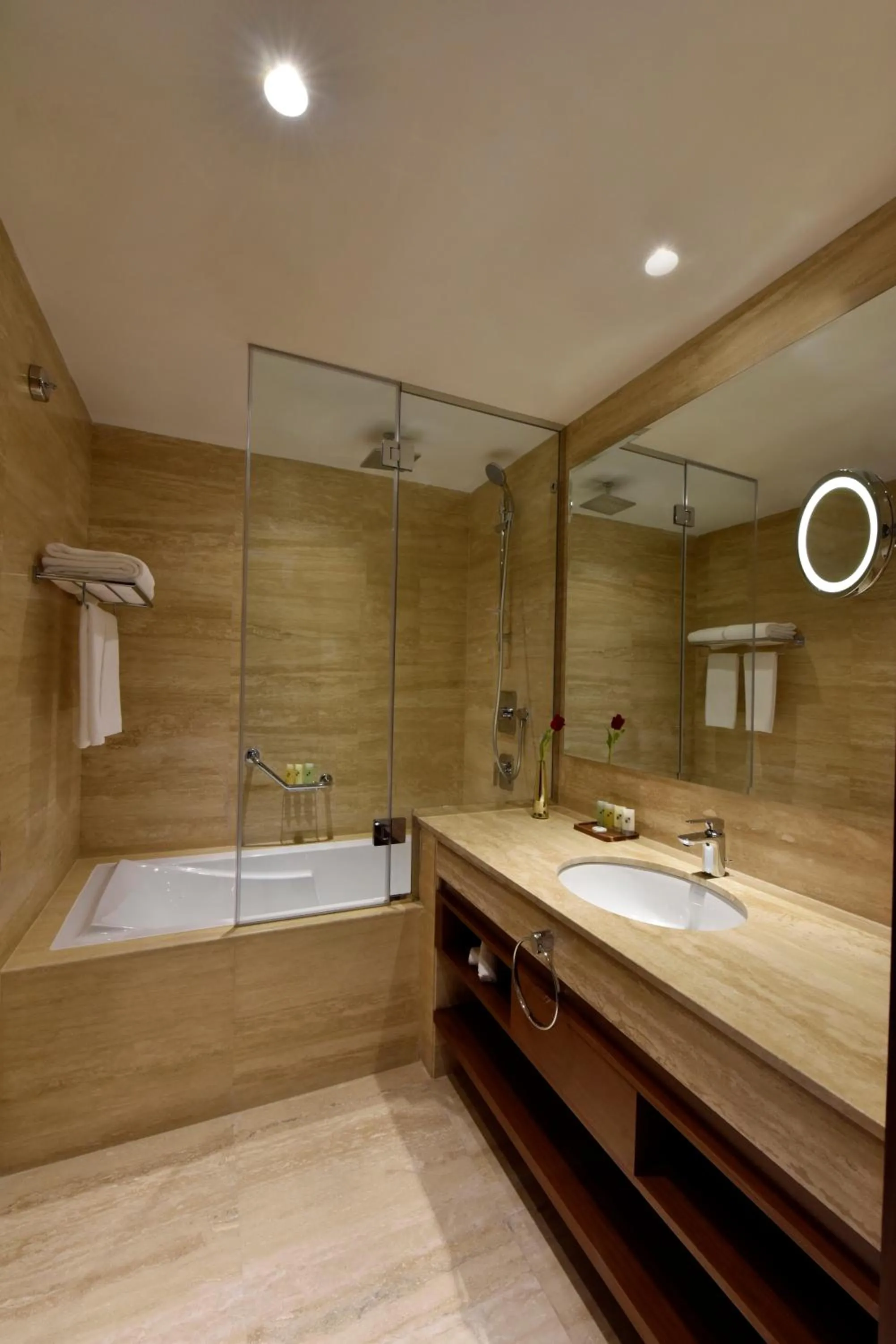 Bathroom in Grand Swiss-Belhotel Waterfront Seef