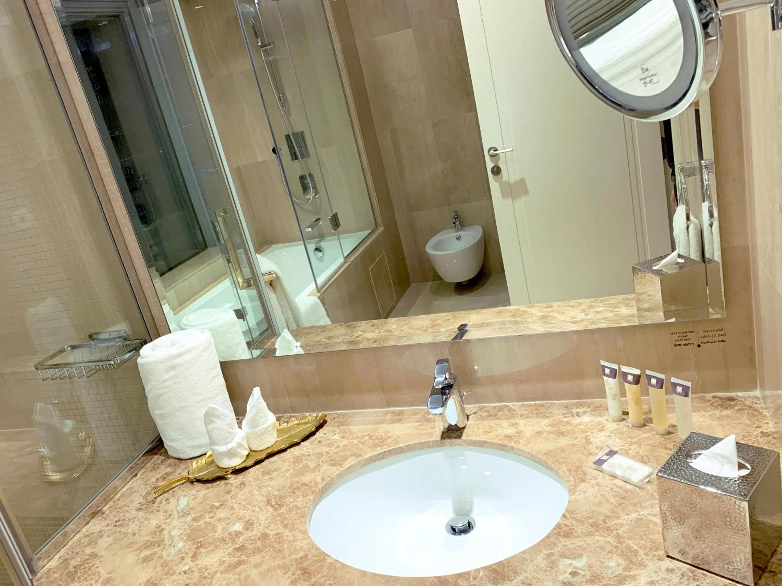 Bathroom in Grand Swiss-Belhotel Waterfront Seef