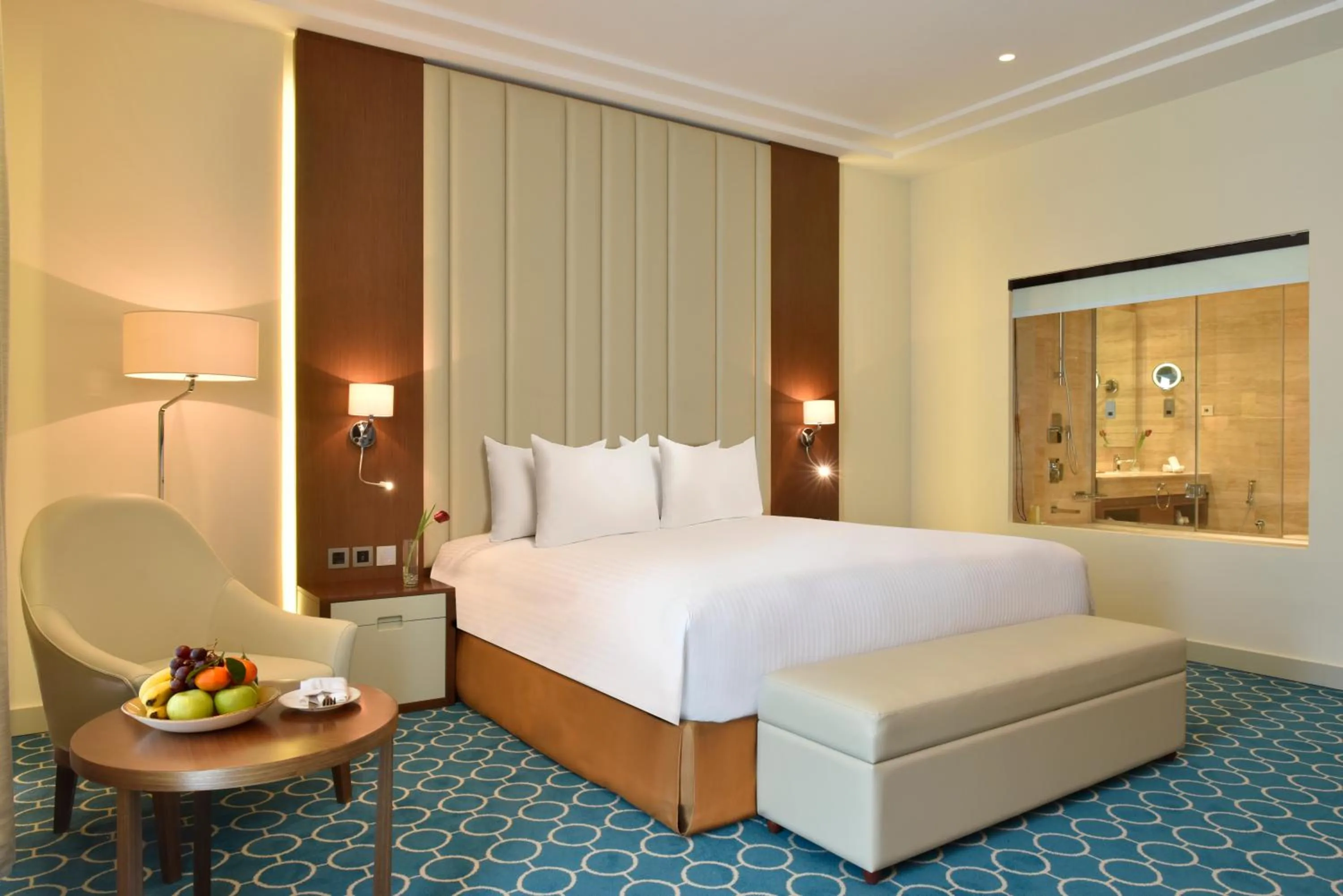 Bathroom, Bed in Grand Swiss-Belhotel Waterfront Seef