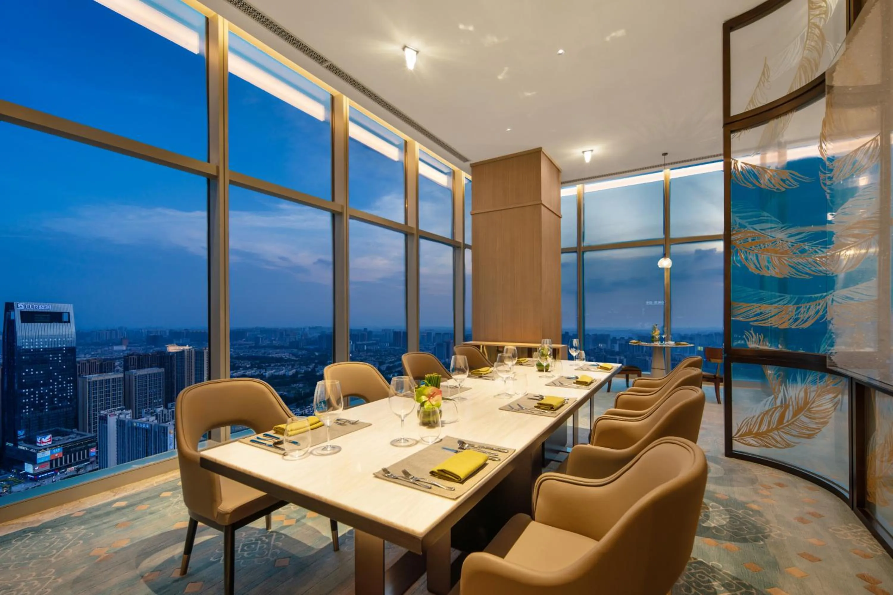 Restaurant/places to eat in Grand Bay Hotel Chengdu