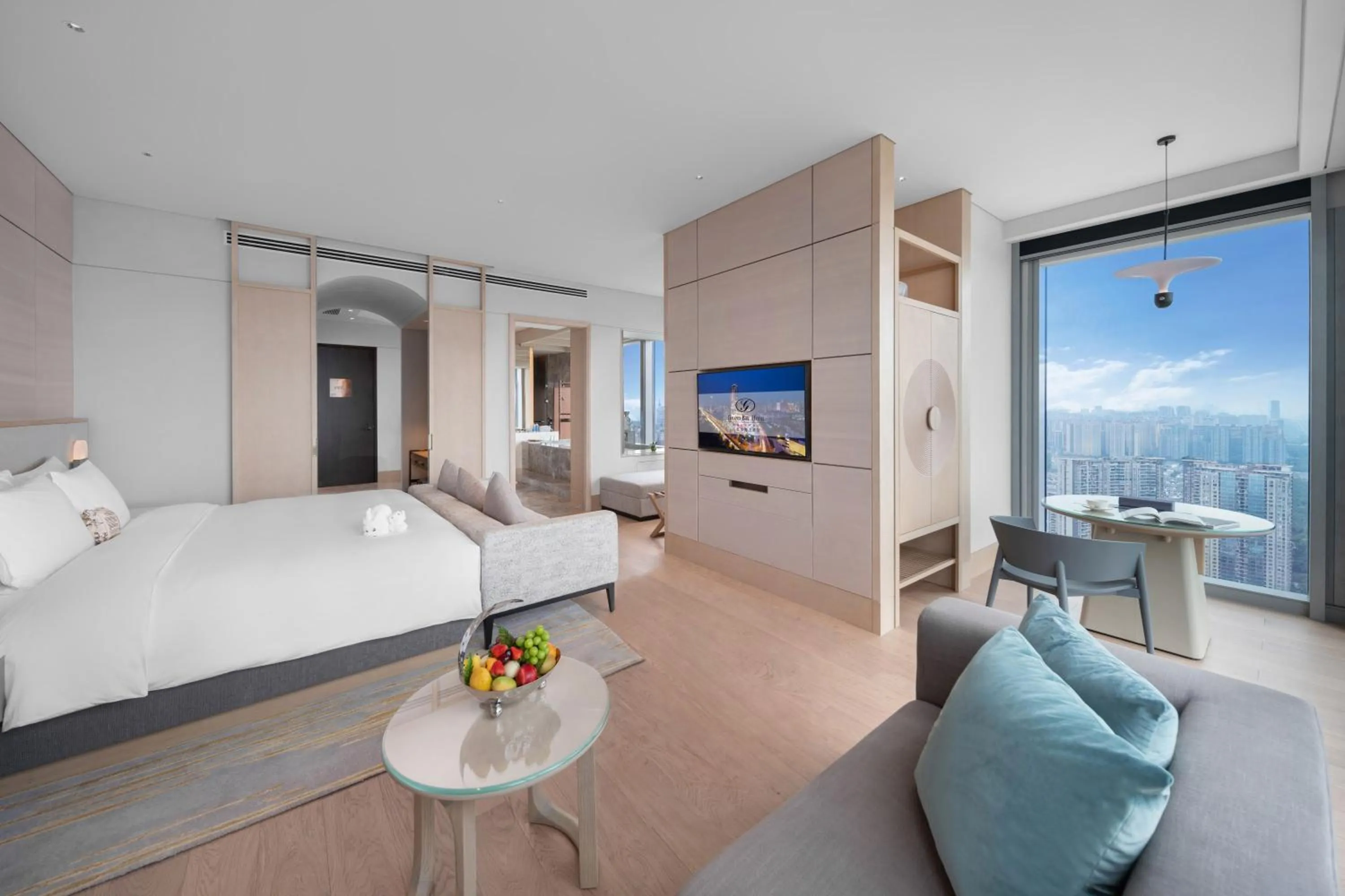 Photo of the whole room, Bed in Grand Bay Hotel Chengdu