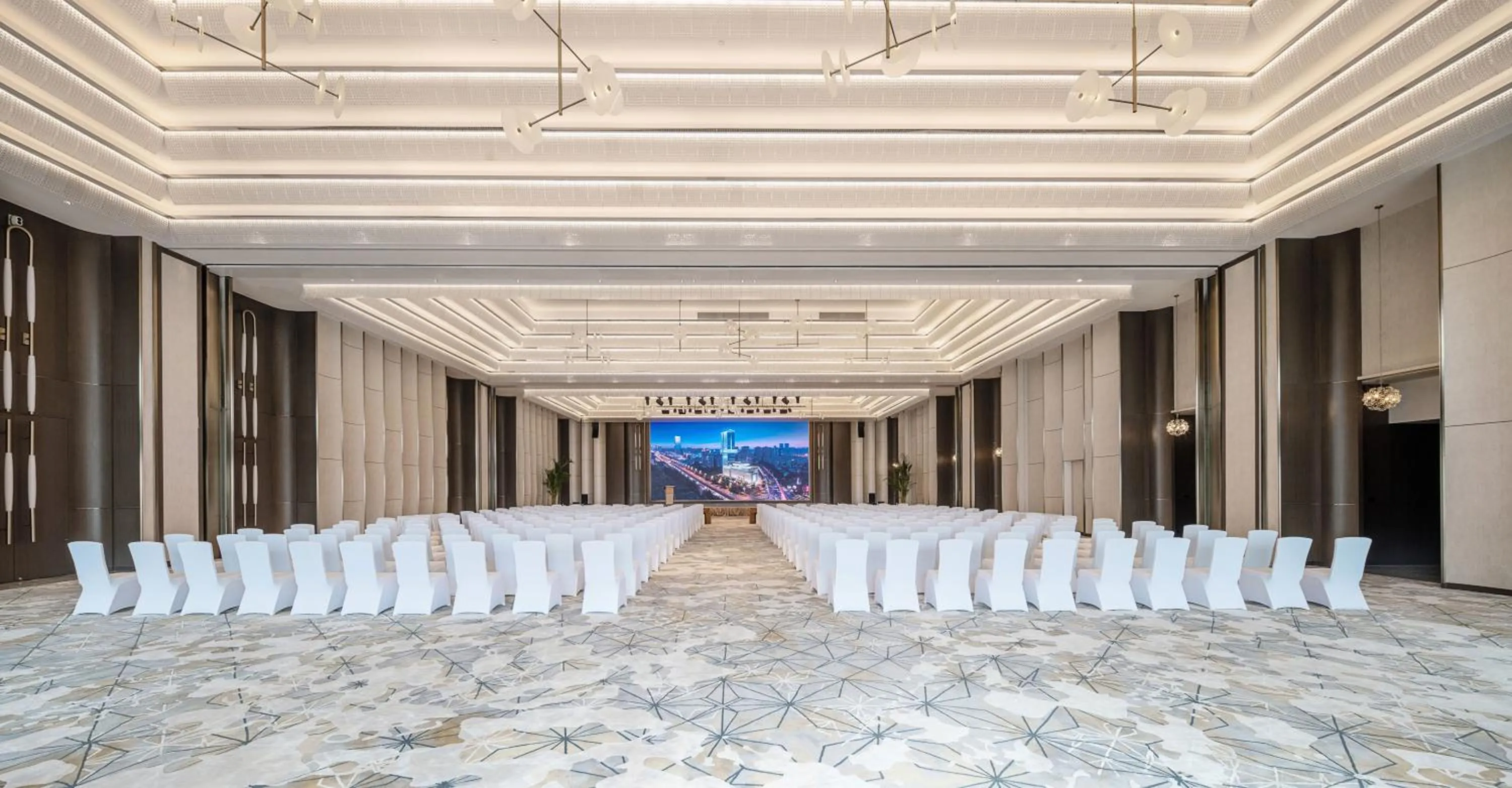 Banquet/Function facilities in Grand Bay Hotel Chengdu