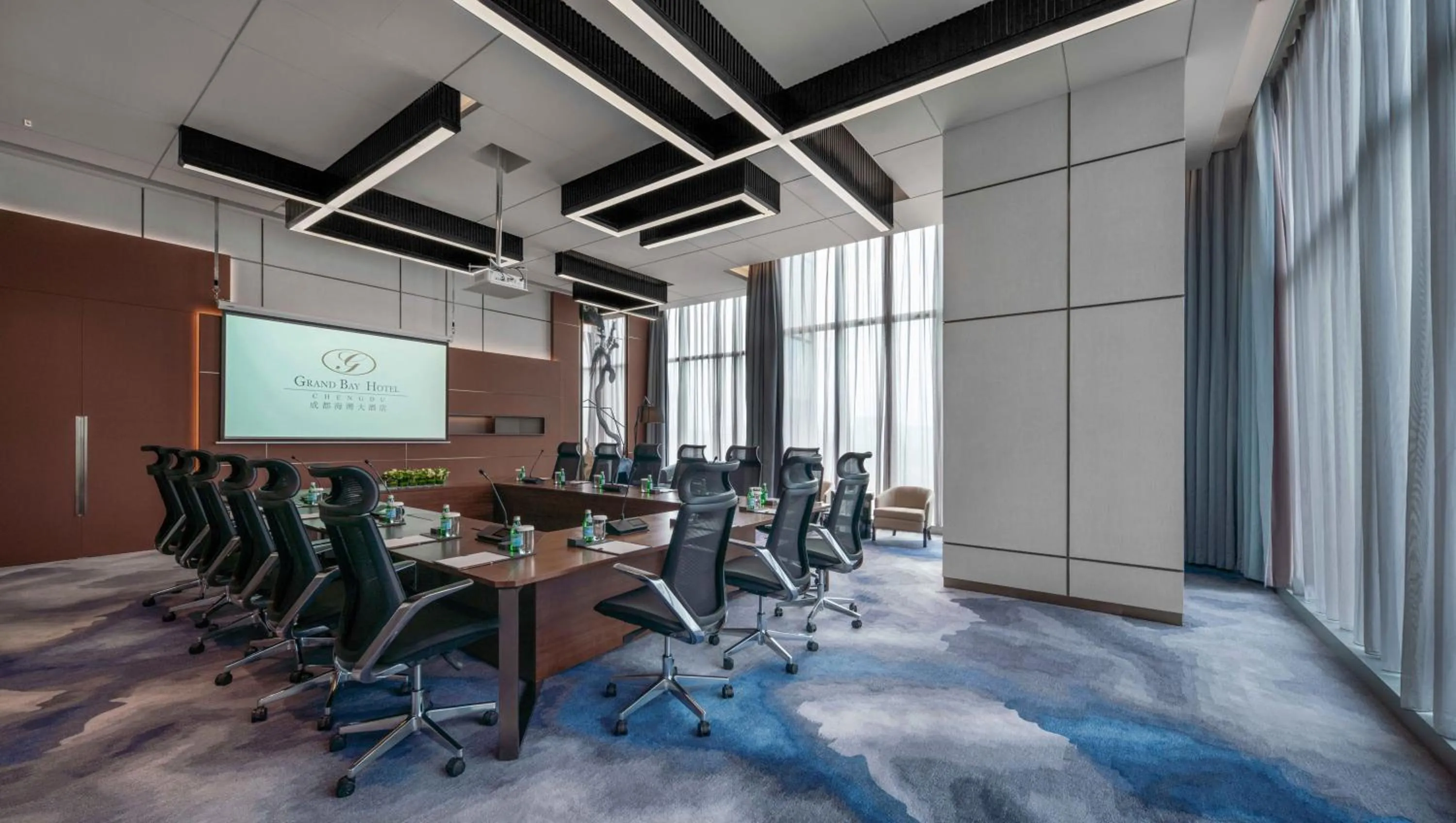 Meeting/conference room in Grand Bay Hotel Chengdu