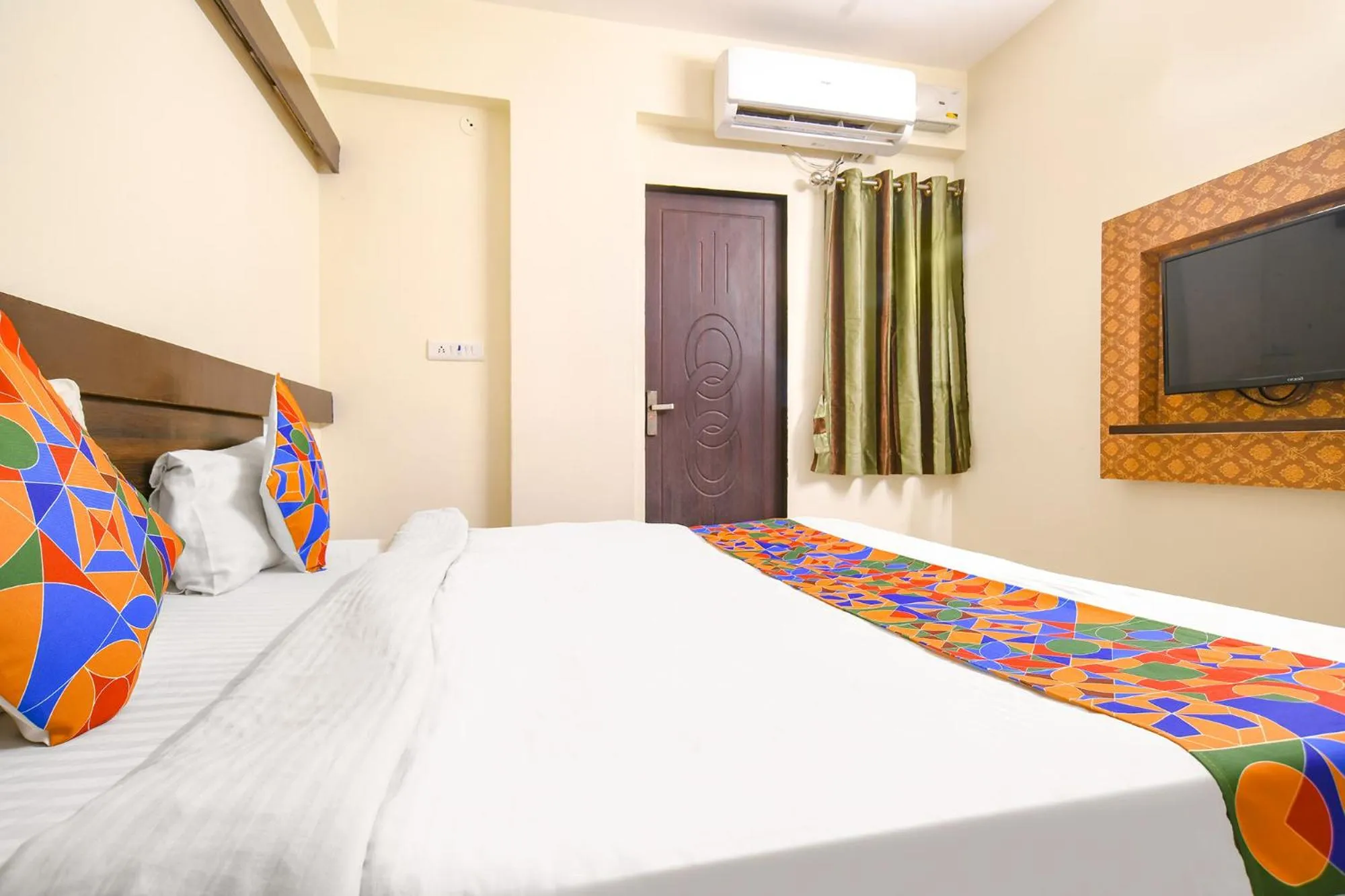 Bed in Via Golden Villa