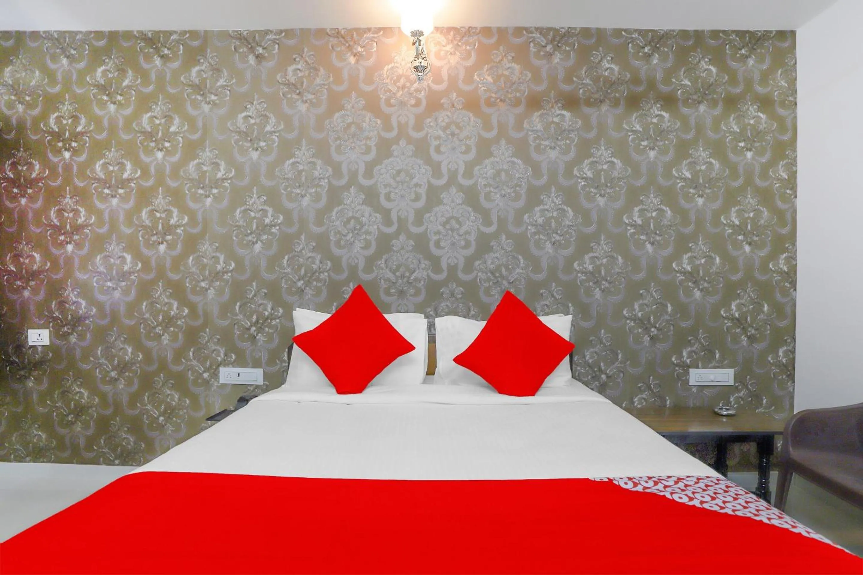 Bedroom, Bed in Super Hotel O Shiva