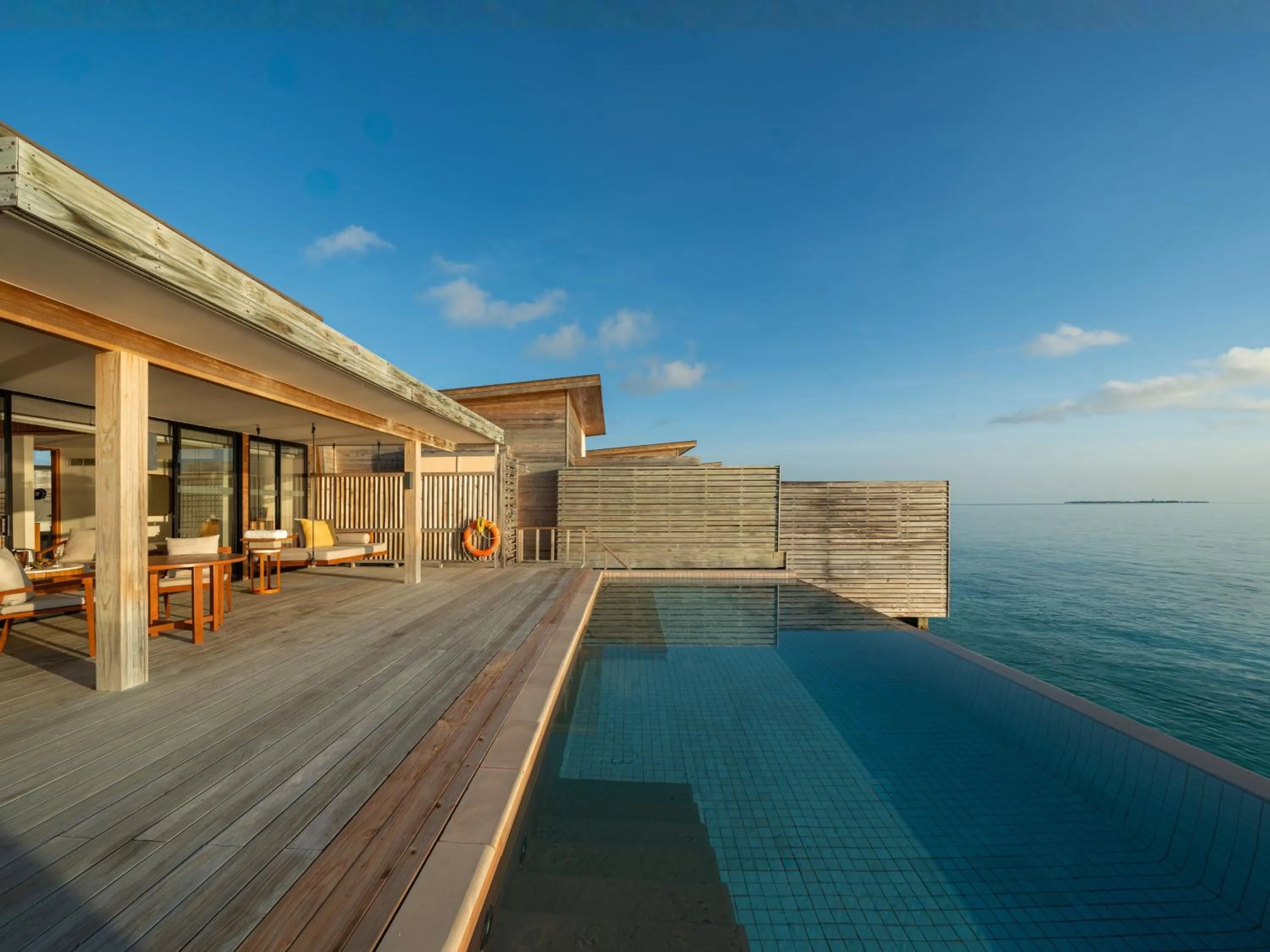 Day in Kuda Villingili Maldives, Free Return Transfers 03 nights & above