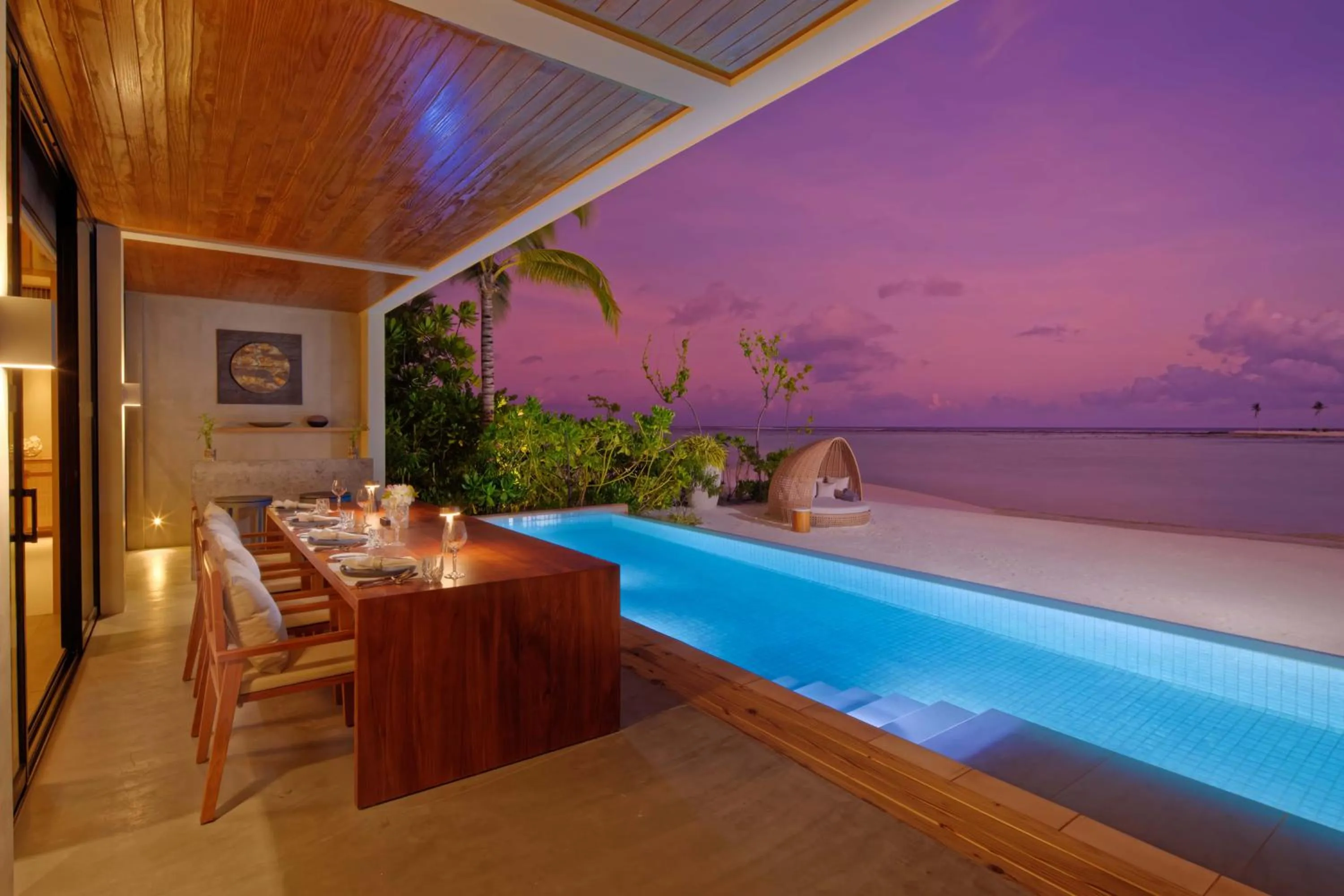 Swimming pool in Kuda Villingili Maldives, Free Return Transfers 03 nights & above