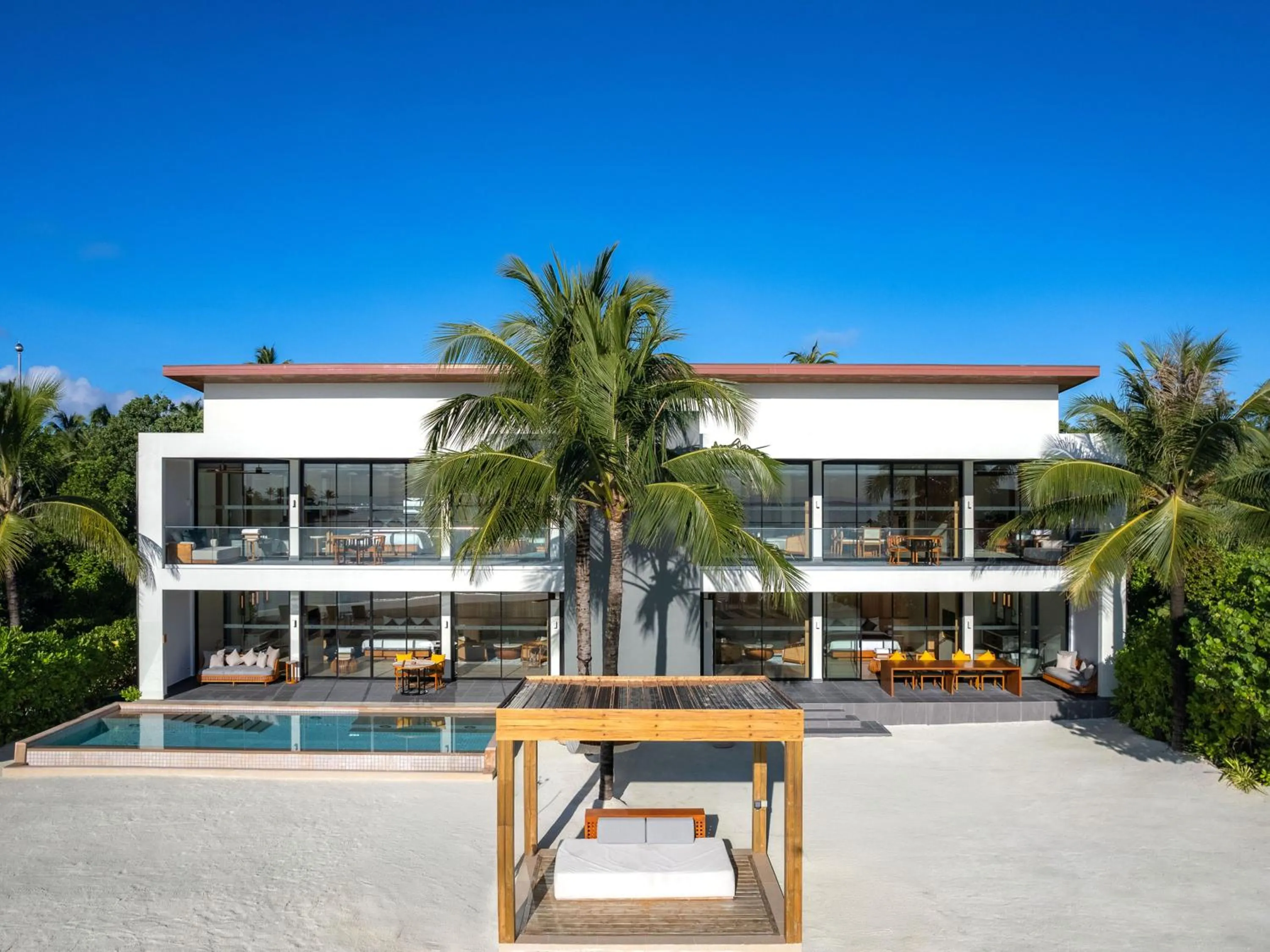 Patio in Kuda Villingili Maldives, Free Return Transfers 03 nights & above