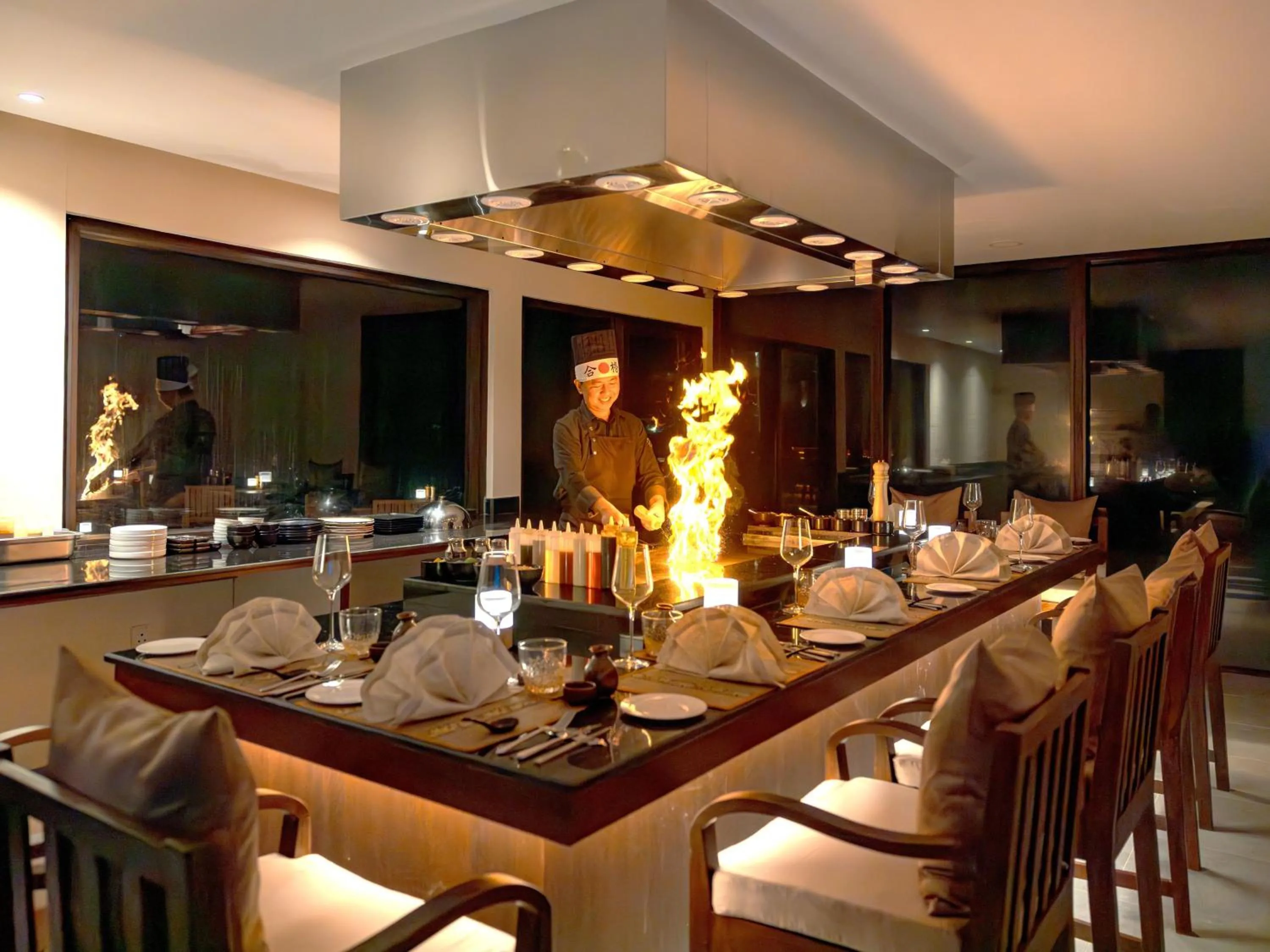 Restaurant/places to eat in Kuda Villingili Maldives, Free Return Transfers 03 nights & above