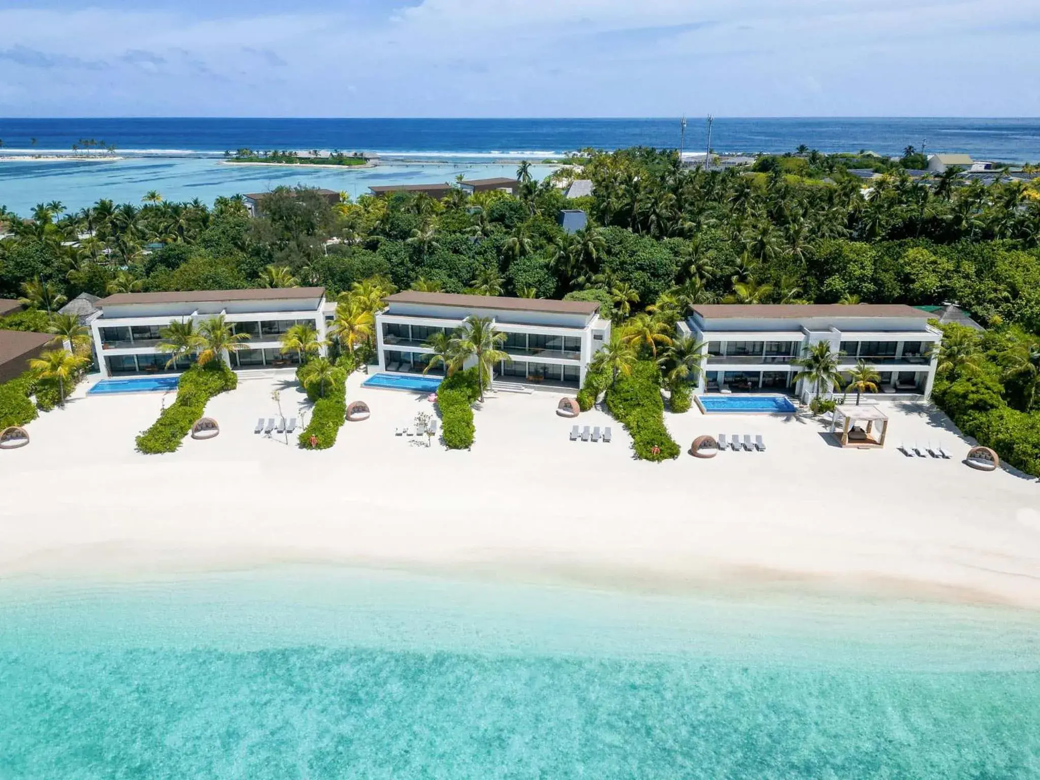 Four Bedroom Beach Residence with Private Pool in Kuda Villingili Maldives, Free Return Transfers 03 nights & above Four Bedroom Beach Residence with Private Pool in Kuda Villingili Maldives, Free Return Transfers 03 nights & above