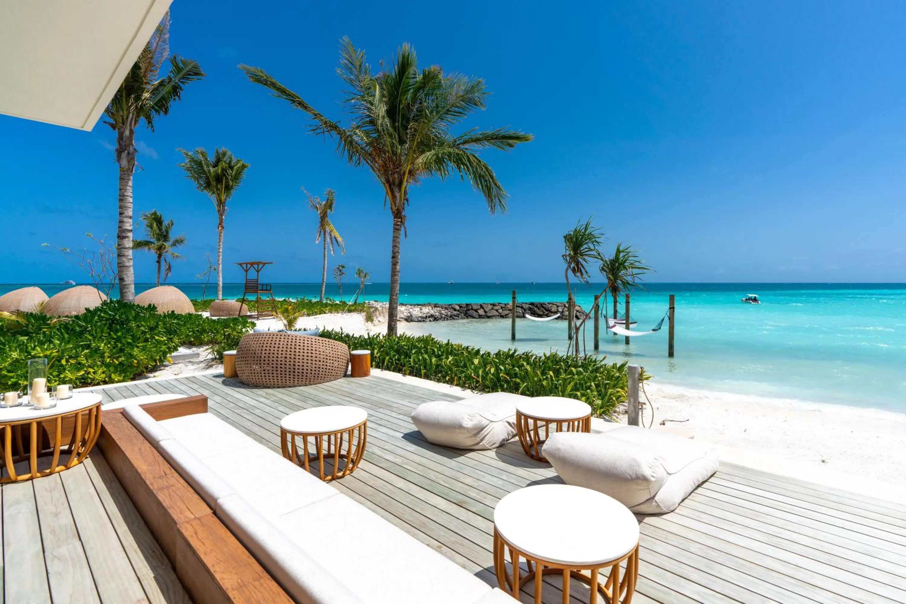 Lounge or bar in Kuda Villingili Maldives, Free Return Transfers 03 nights & above