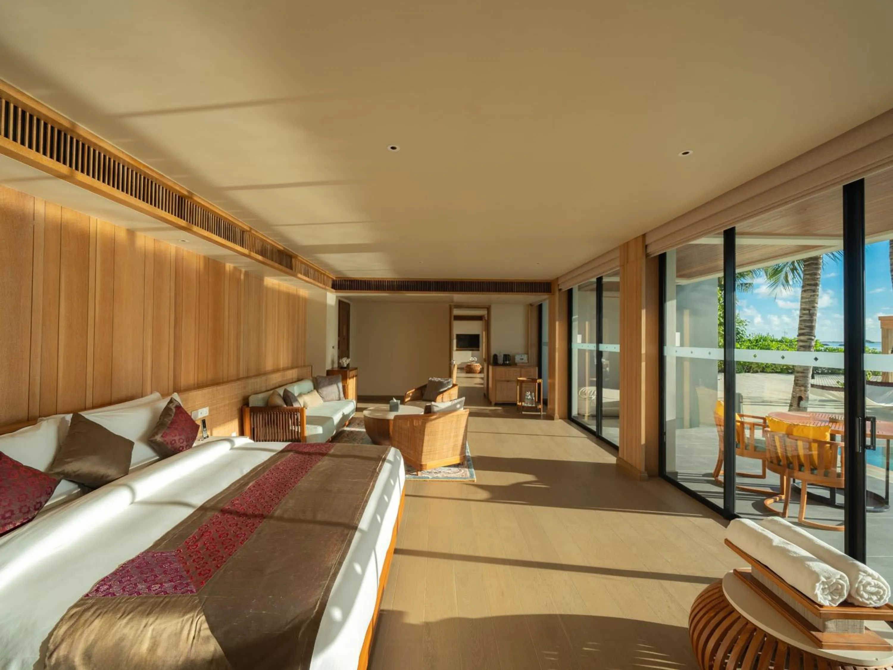 Bed in Kuda Villingili Maldives, Free Return Transfers 03 nights & above