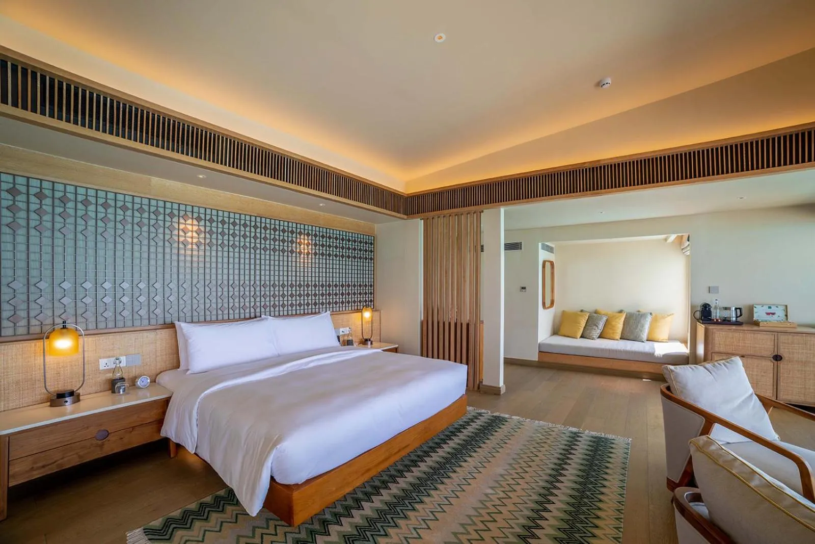 Bed in Kuda Villingili Maldives, Free Return Transfers 03 nights & above