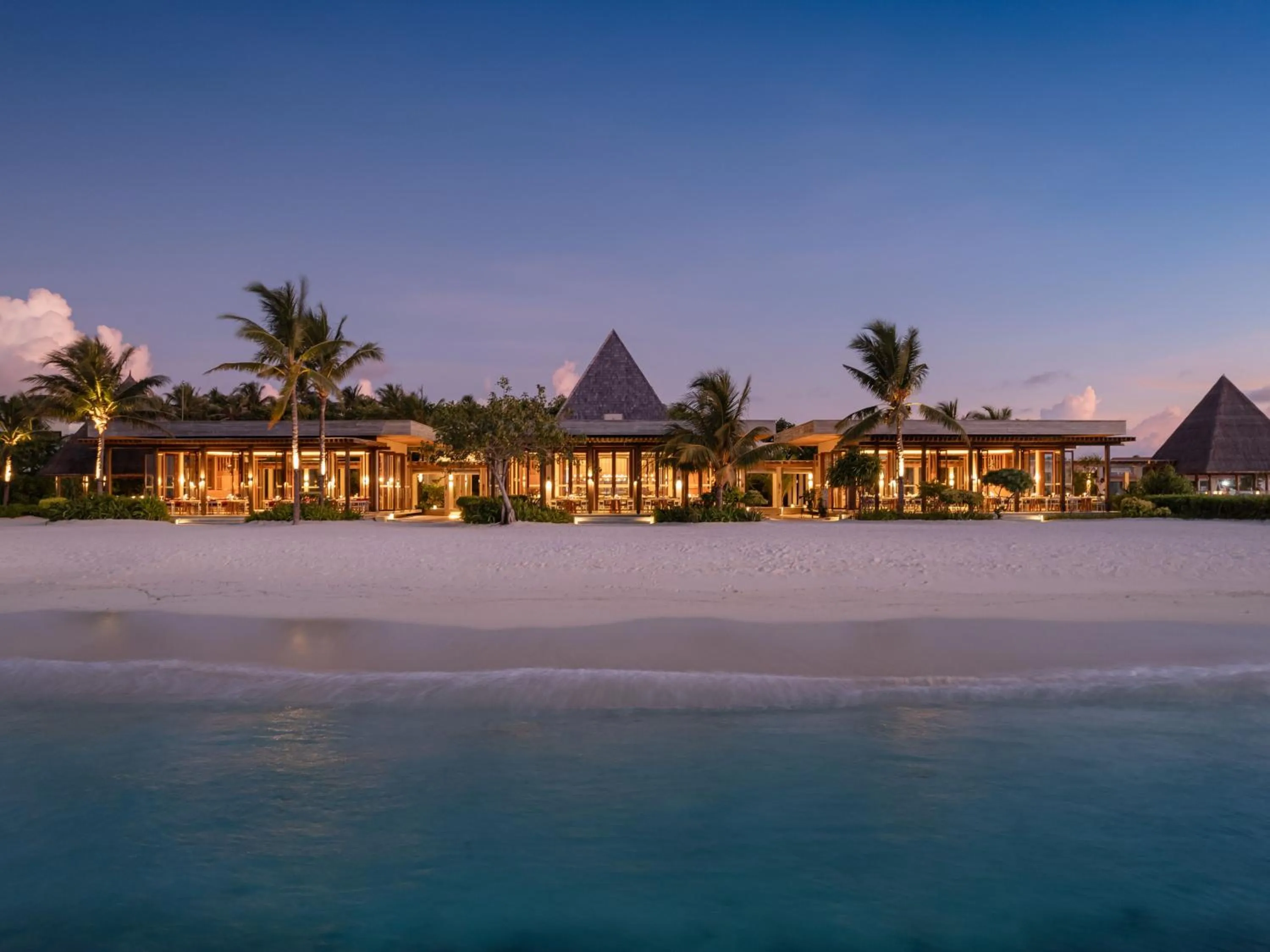 Restaurant/places to eat in Kuda Villingili Maldives, Free Return Transfers 03 nights & above